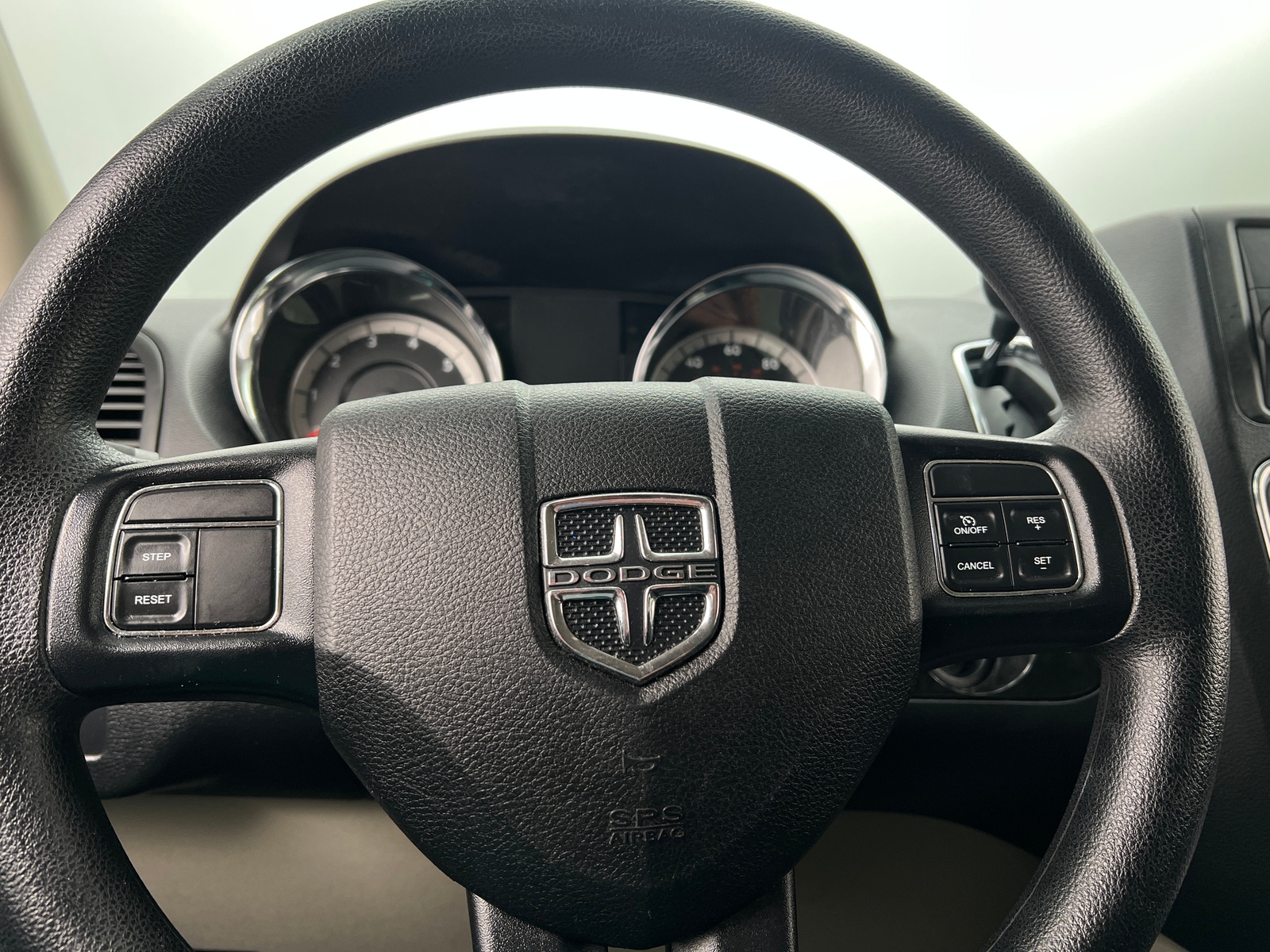 Thumbnail: 2016 Dodge Grand Caravan - 5