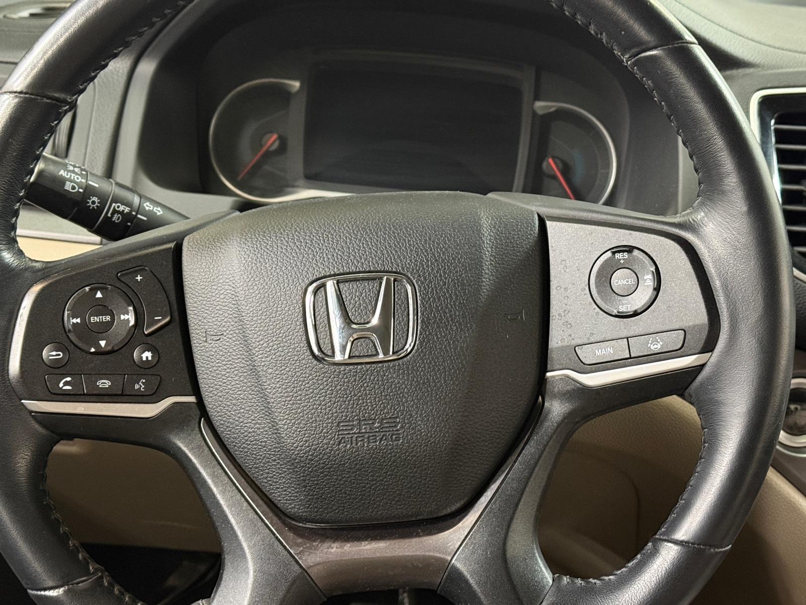 Thumbnail: 2019 Honda Pilot - 4