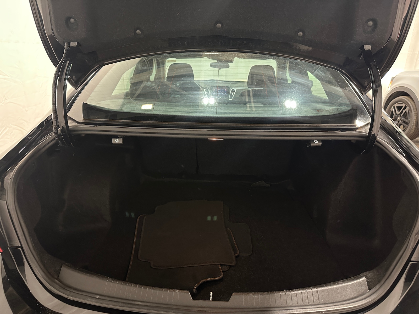 Thumbnail: 2023 Chevrolet Malibu - 7