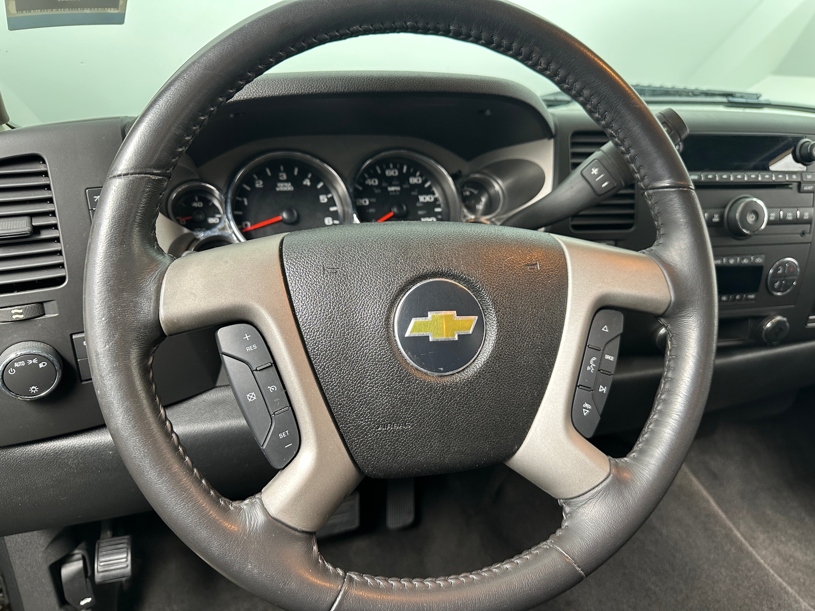 Thumbnail: 2011 Chevrolet Silverado 1500 - 5