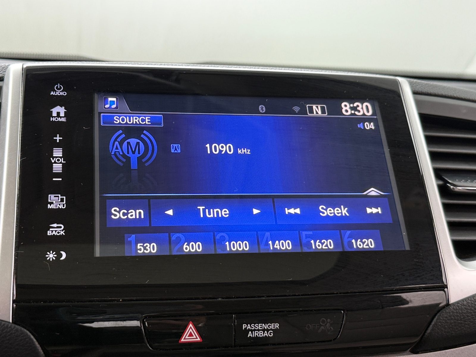 Thumbnail: 2017 Honda Pilot - 3