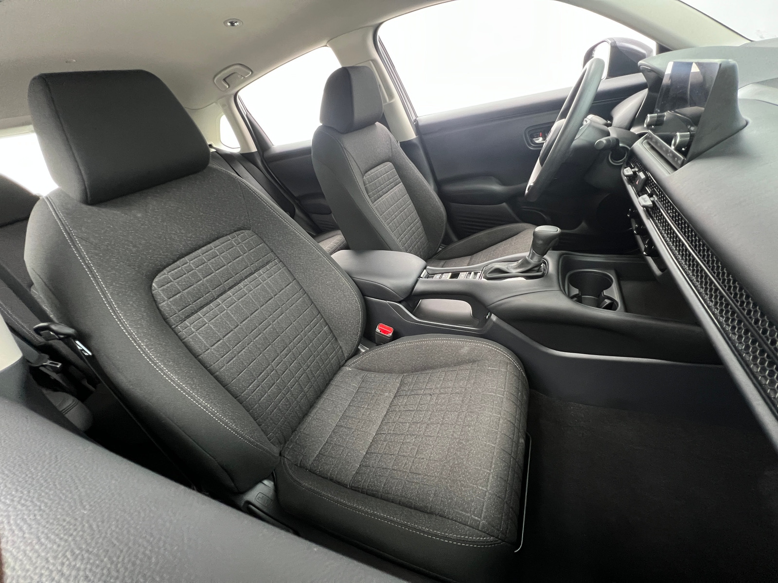 Thumbnail: 2025 Honda HR-V - 2