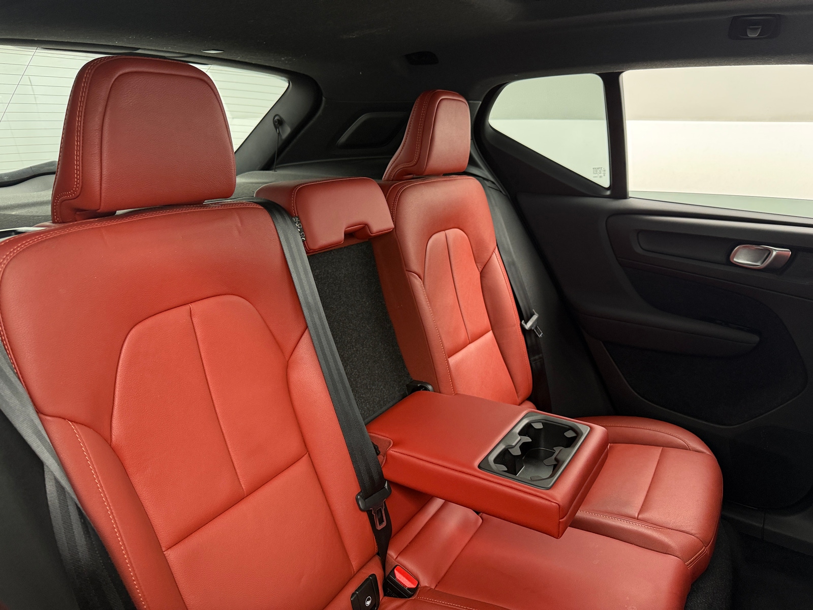 Thumbnail: 2020 Volvo XC40 - 5