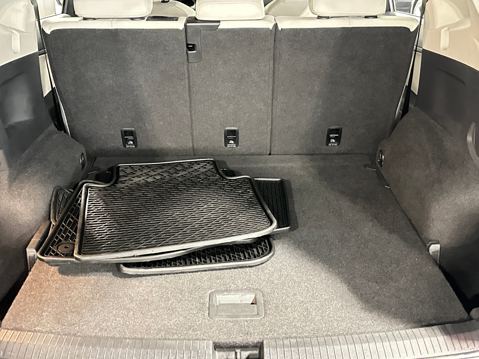 Thumbnail: 2019 Volkswagen Tiguan - 6