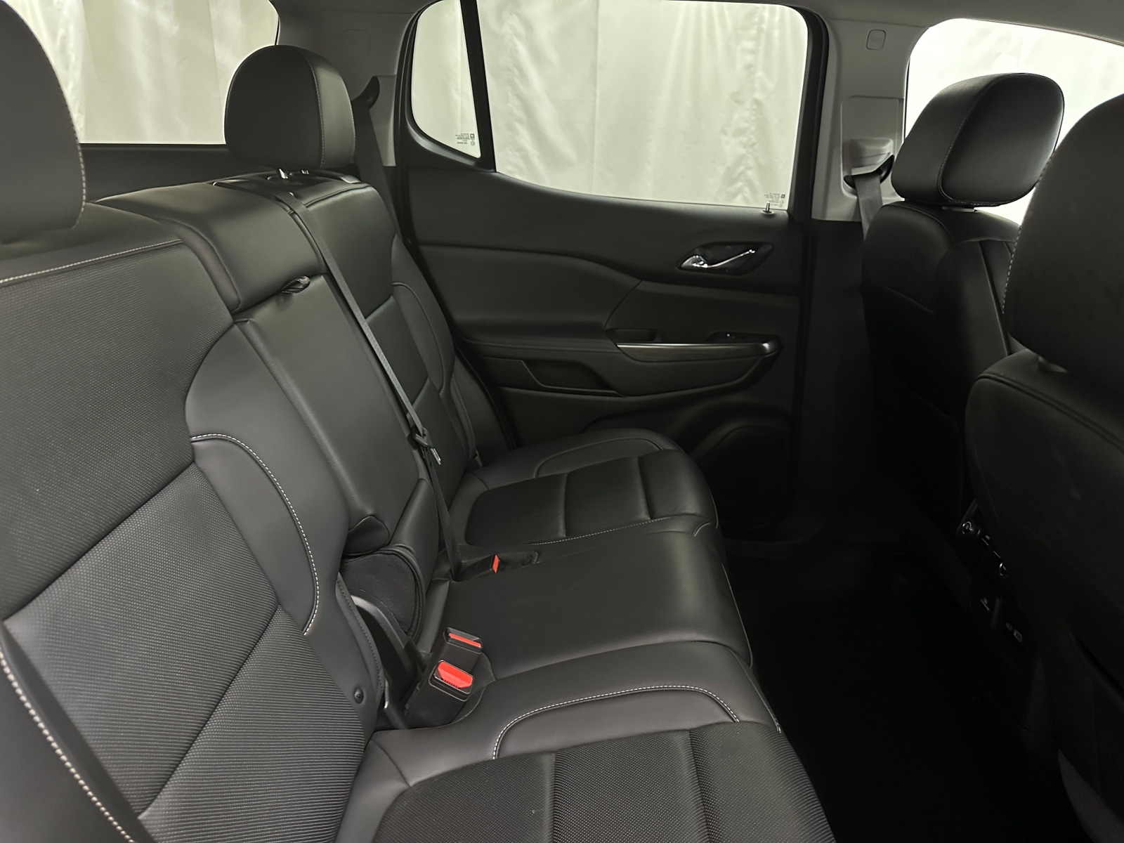 Thumbnail: 2023 GMC Acadia - 5