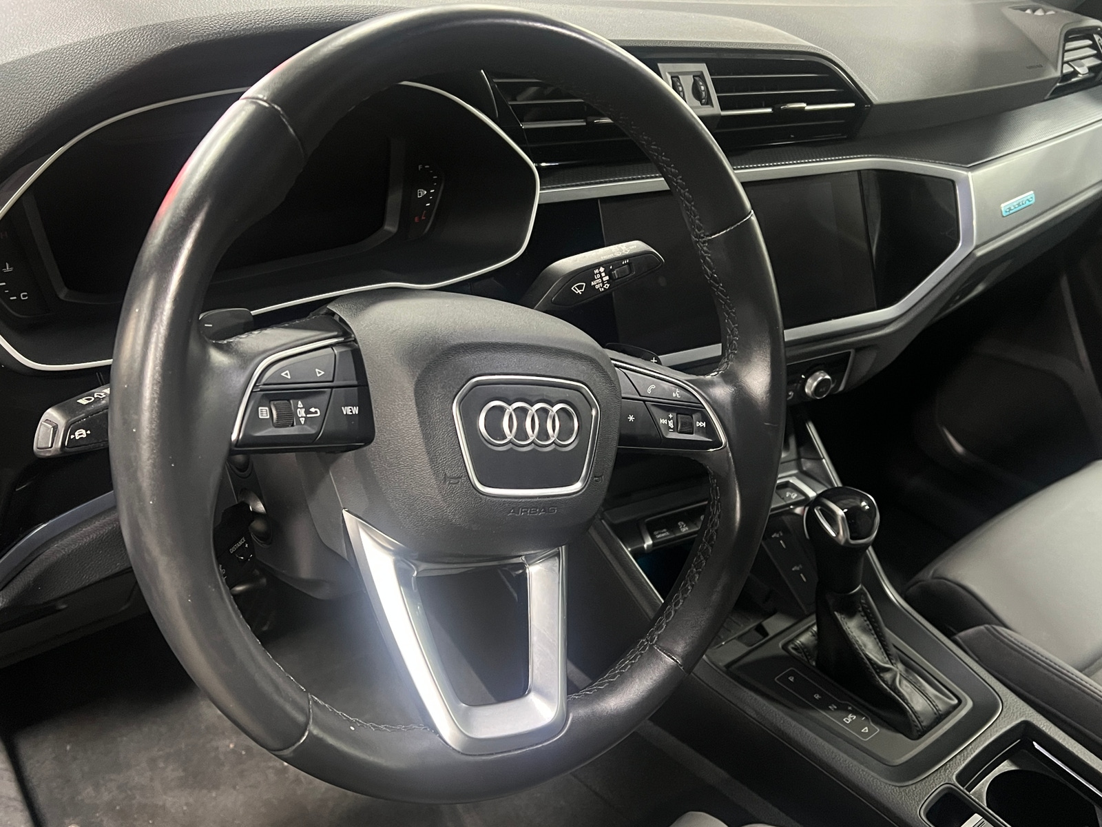 Thumbnail: 2022 Audi Q3 - 4