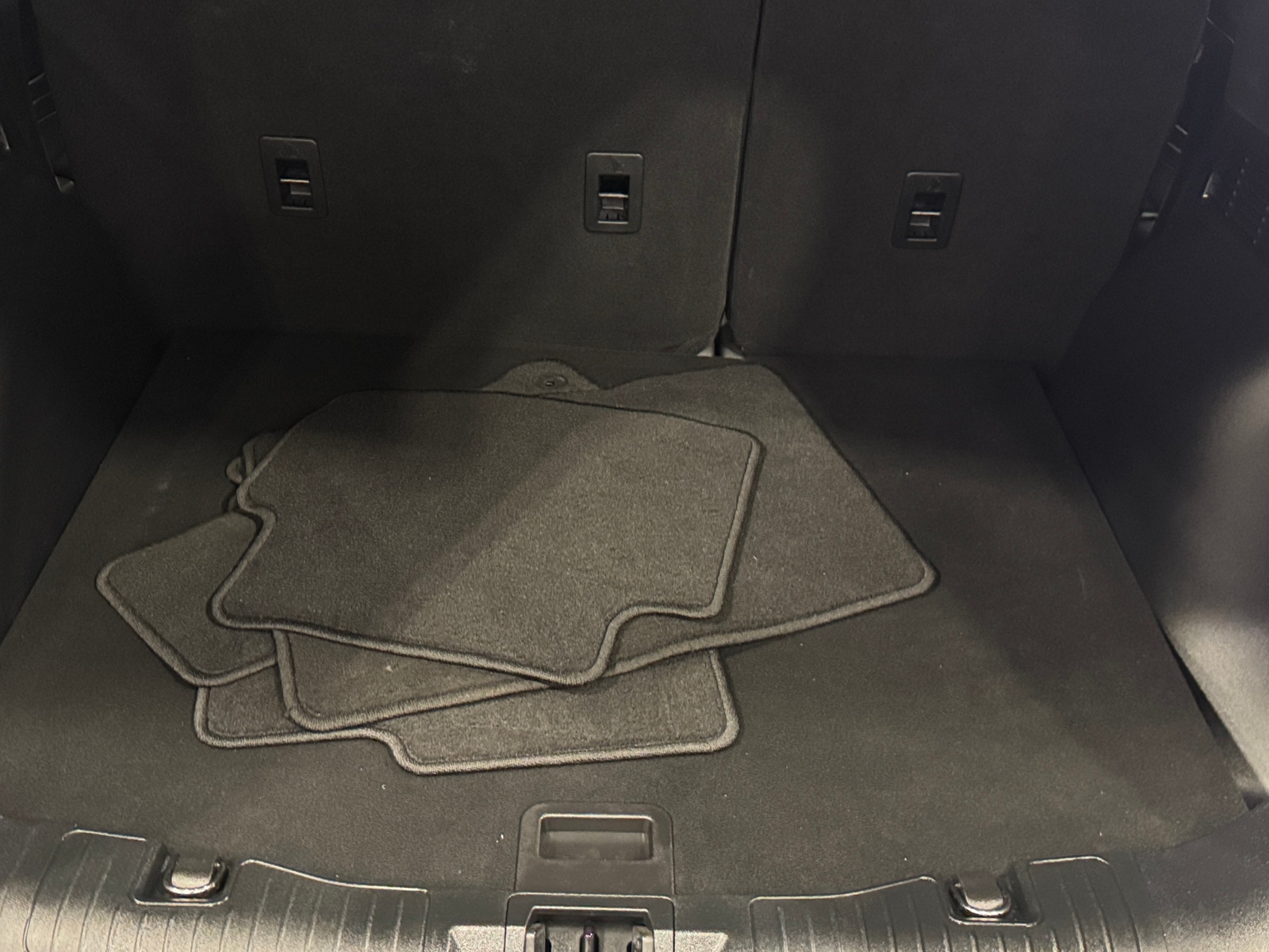 Thumbnail: 2022 Ford Escape - 7