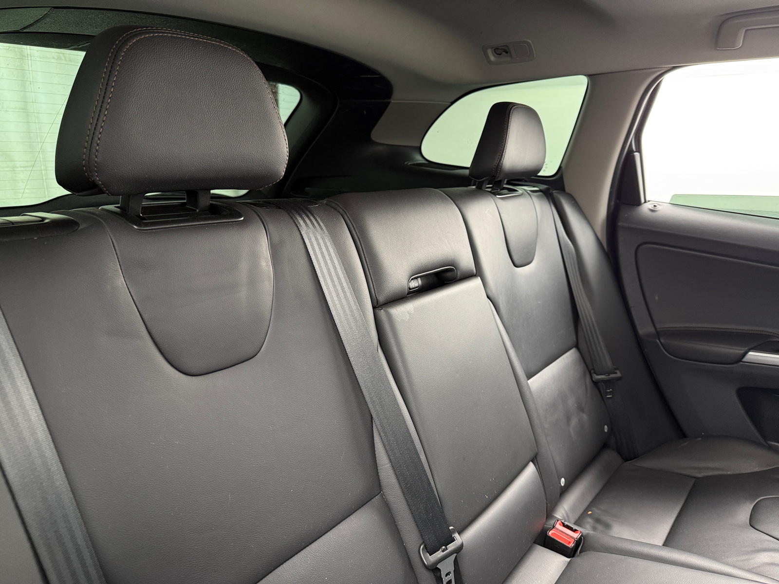 Thumbnail: 2017 Volvo XC60 - 5