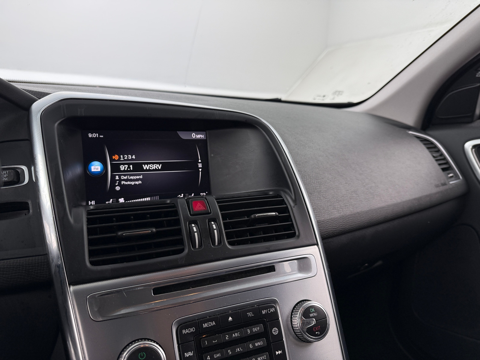 Thumbnail: 2017 Volvo XC60 - 3