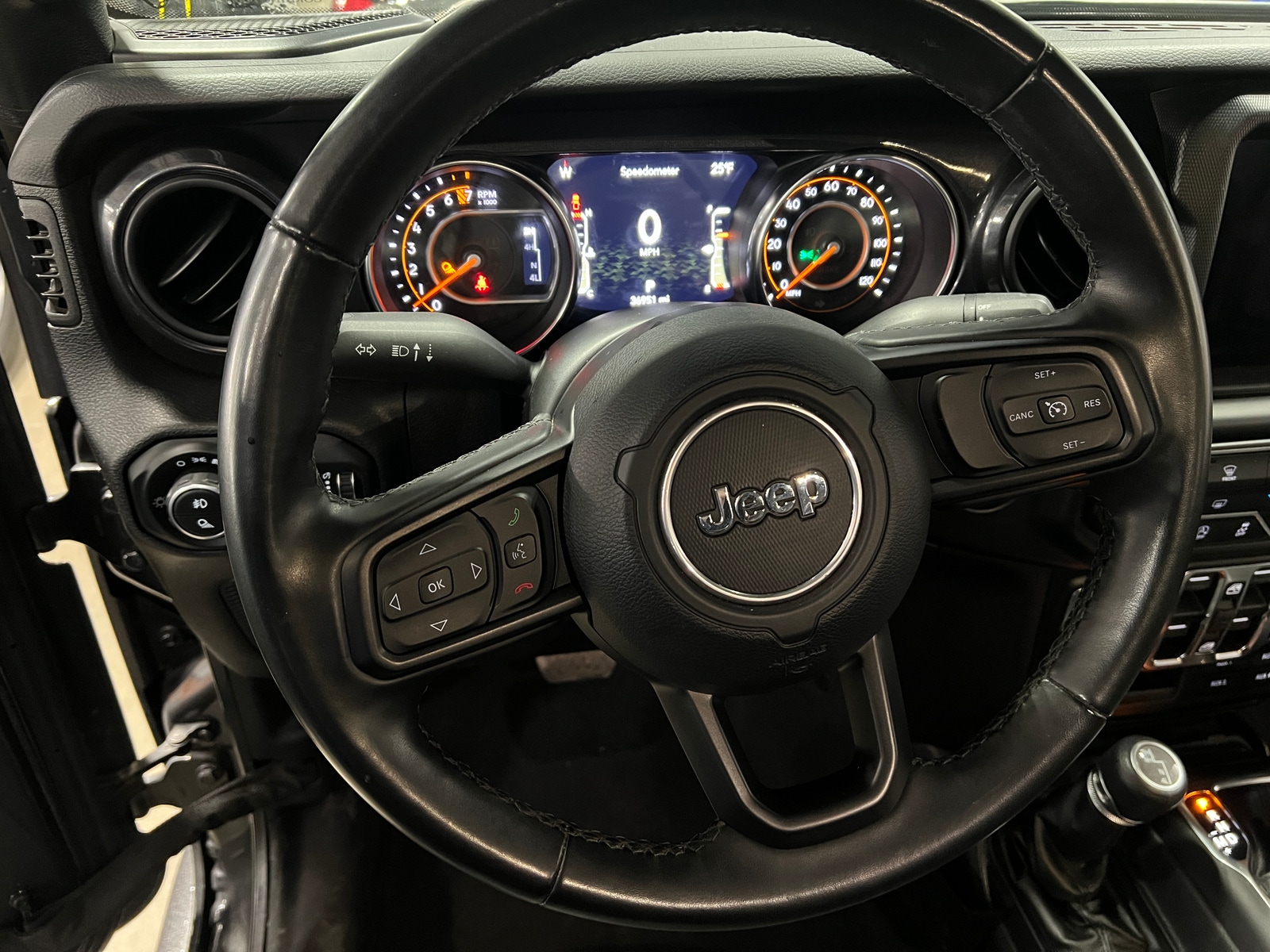 Thumbnail: 2022 Jeep Gladiator - 5