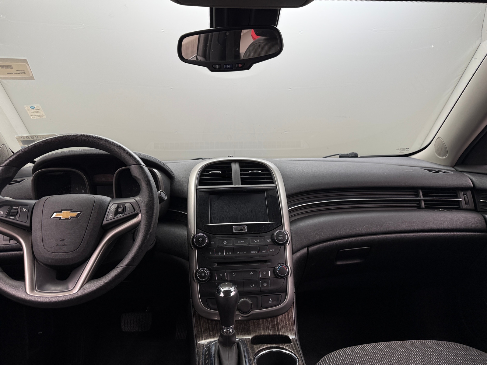 Thumbnail: 2015 Chevrolet Malibu - 2