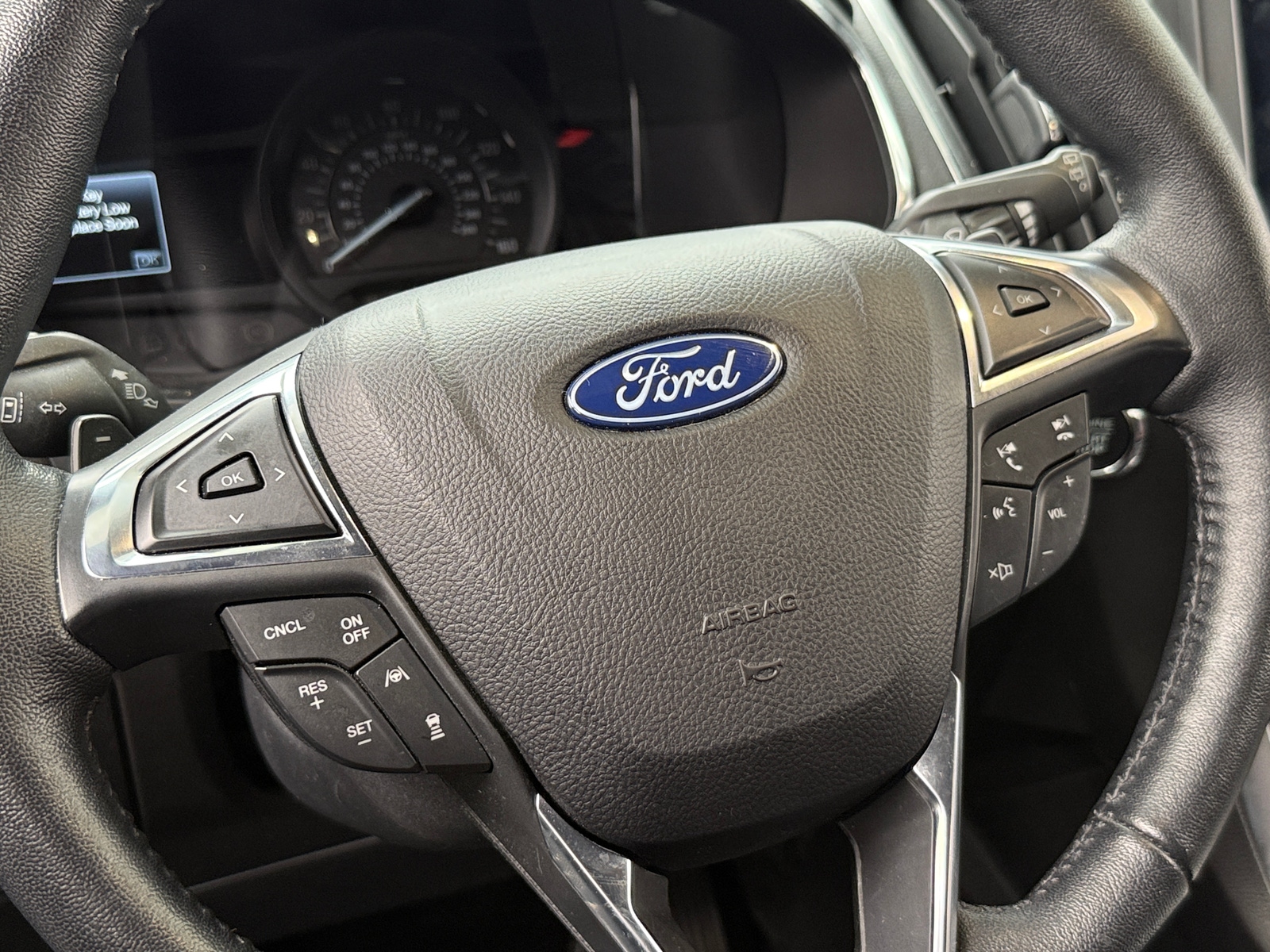 Thumbnail: 2021 Ford Edge - 4