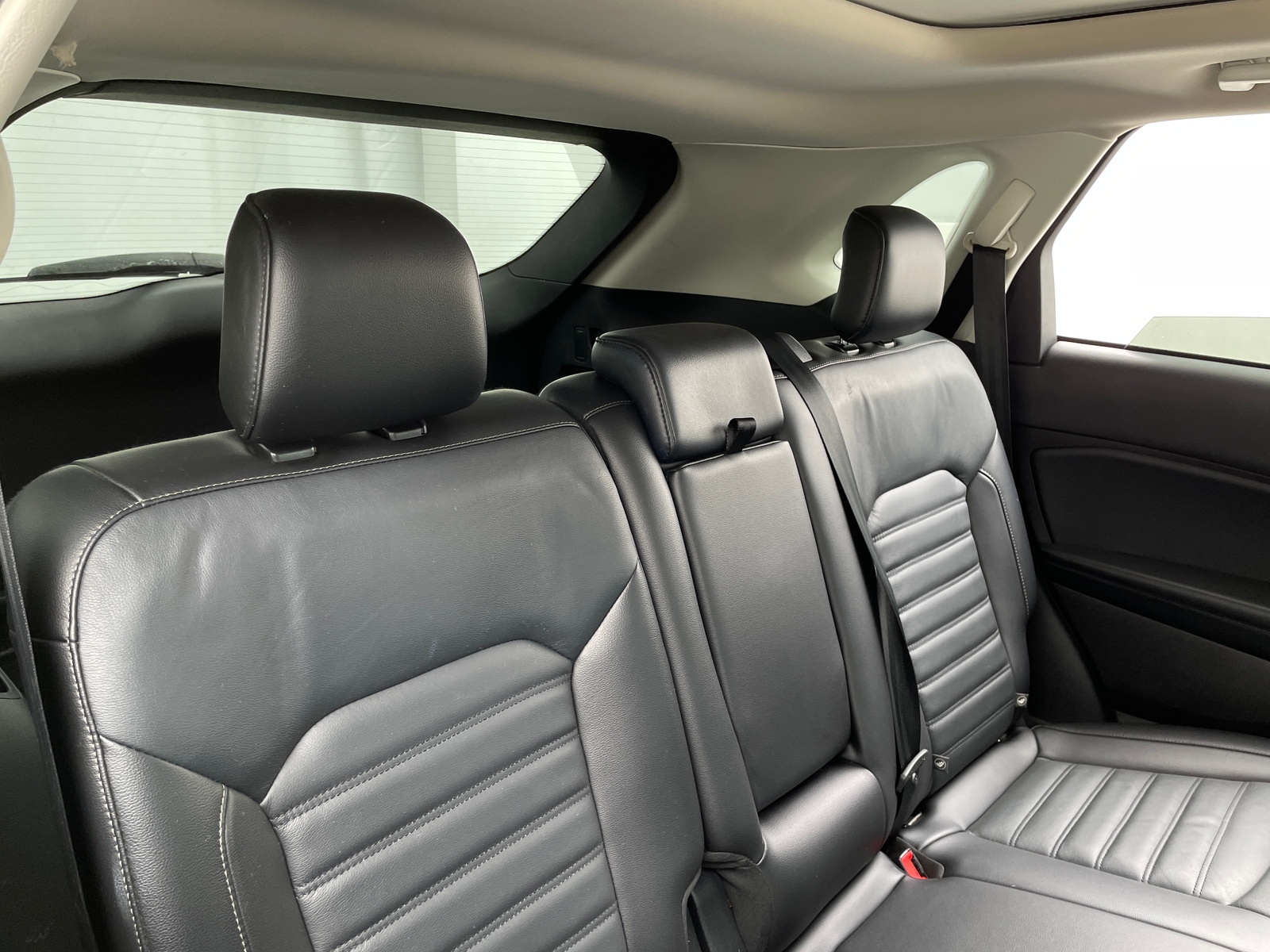 Thumbnail: 2017 Ford Edge - 5