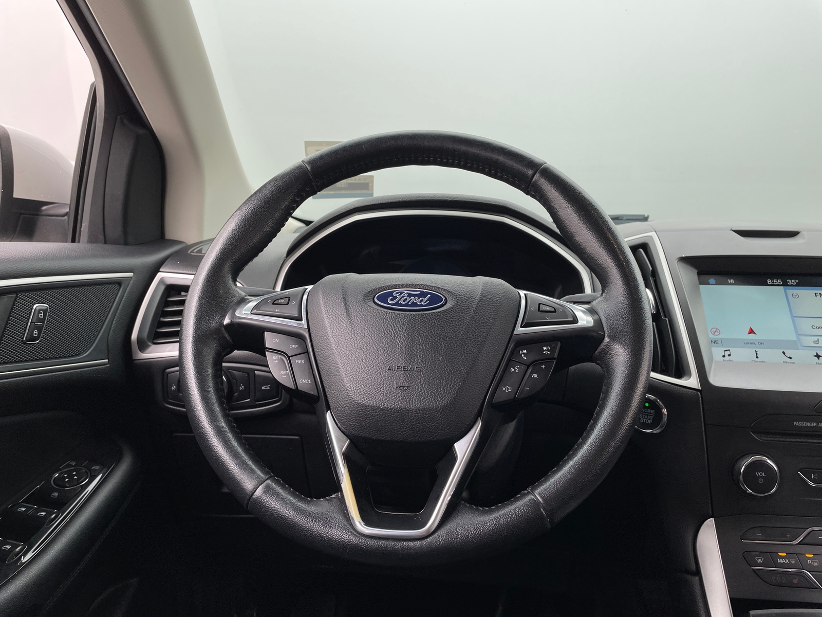 Thumbnail: 2017 Ford Edge - 4