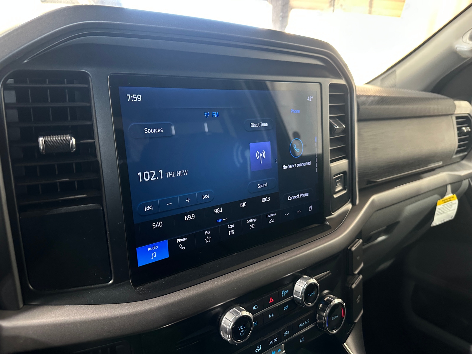 Thumbnail: 2025 Ford Econoline - 4