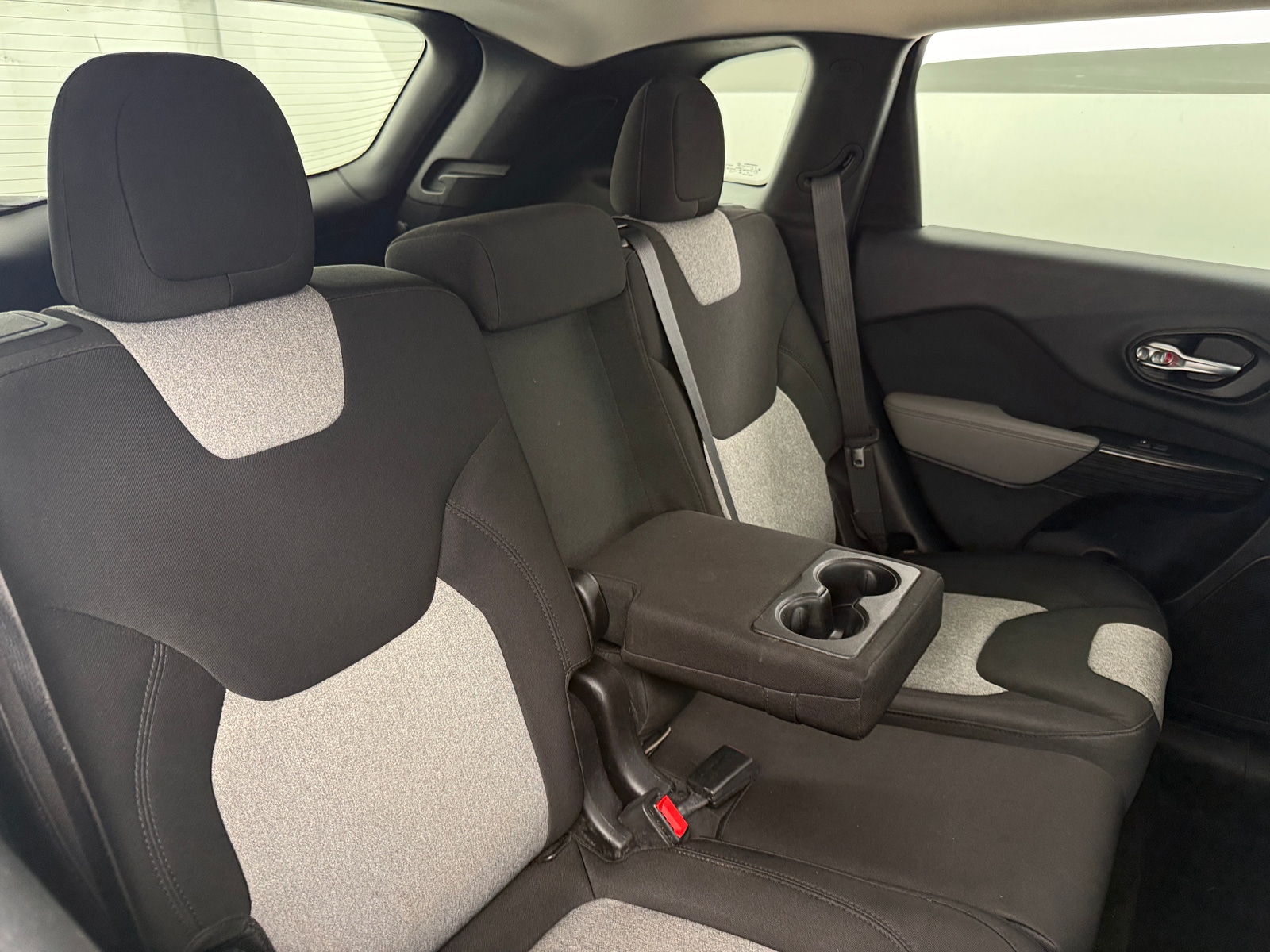 Thumbnail: 2014 Jeep Cherokee - 6