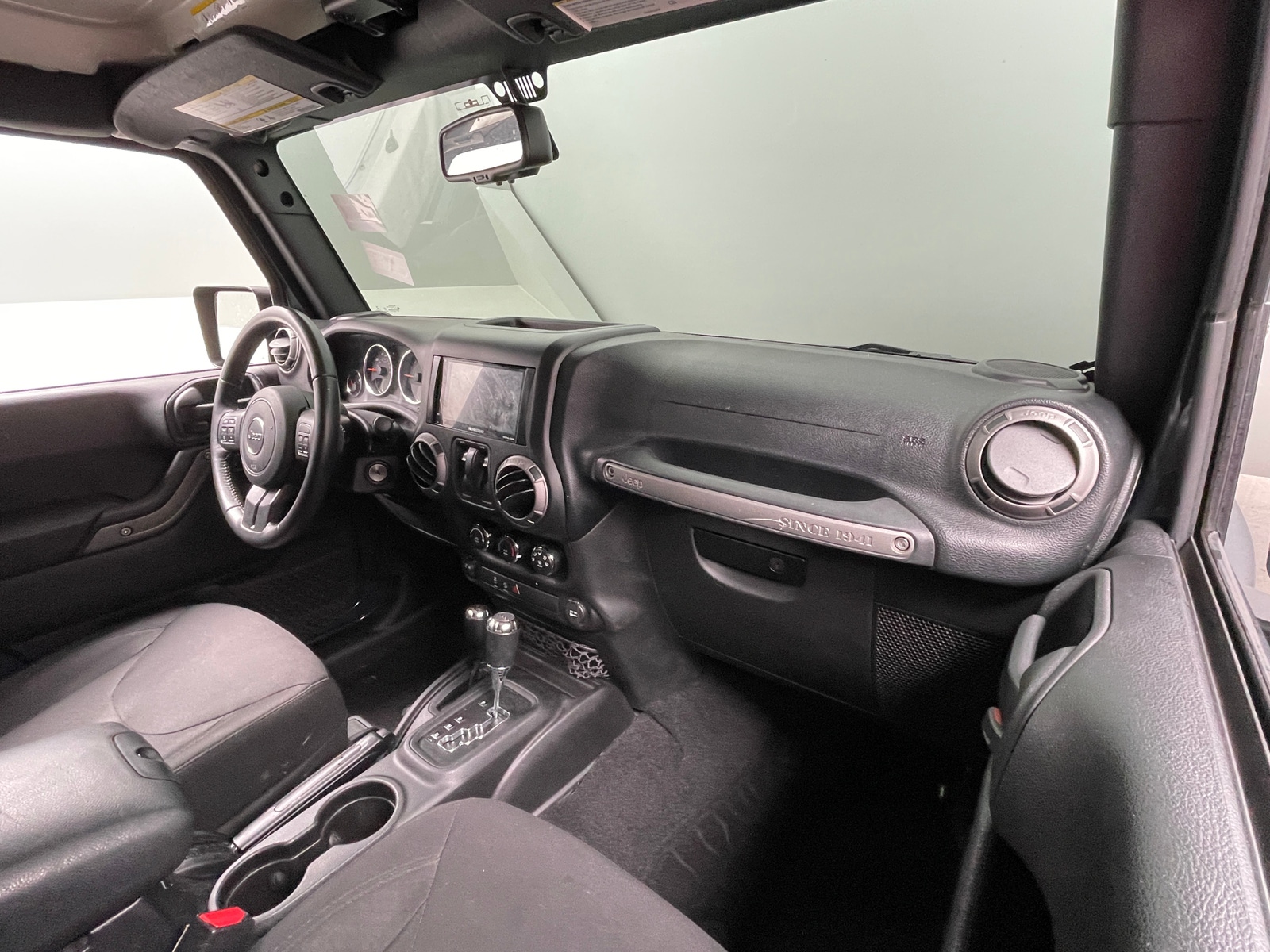 Thumbnail: 2016 Jeep Wrangler - 3