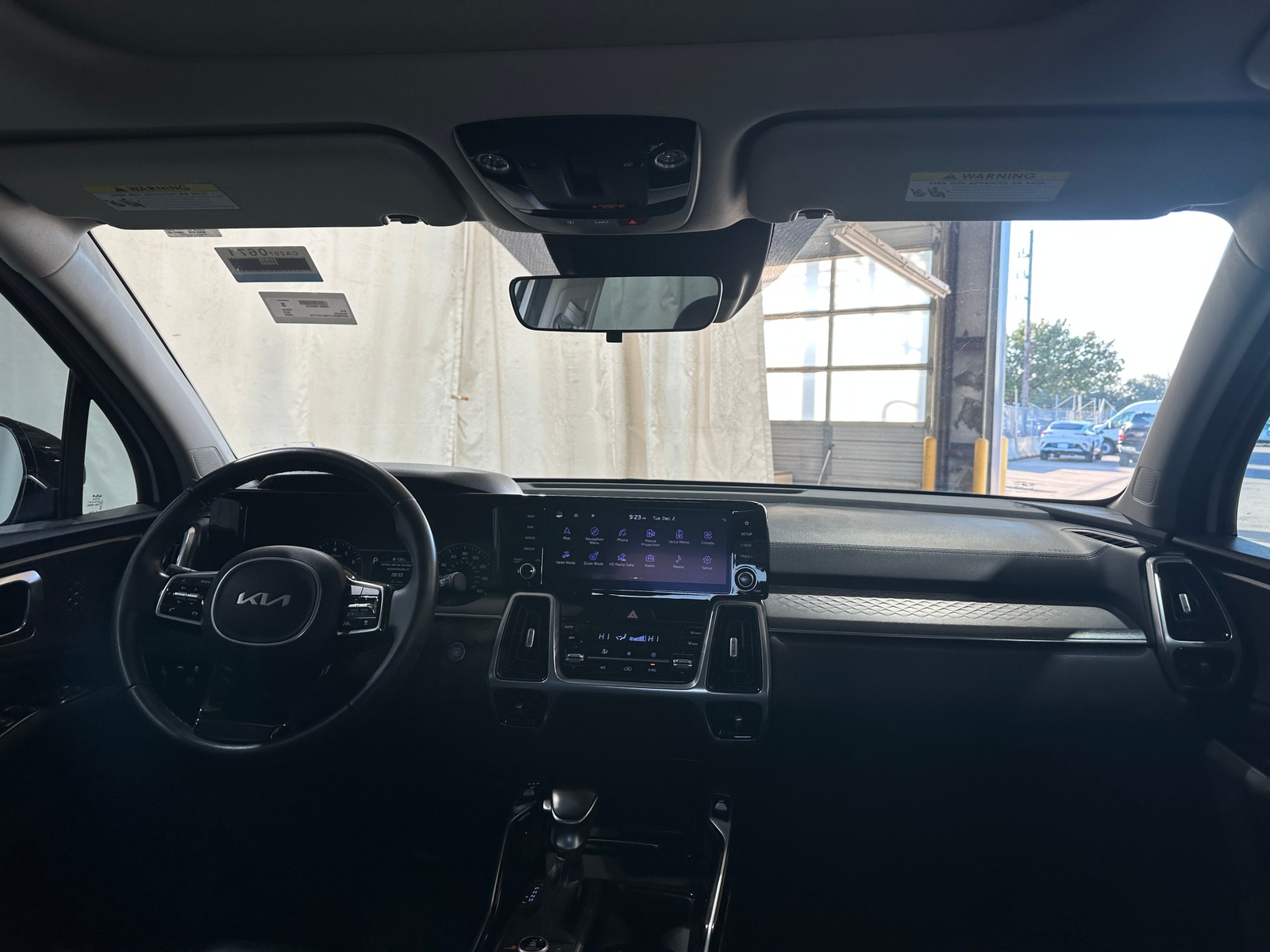 Thumbnail: 2022 Kia Sorento - 3