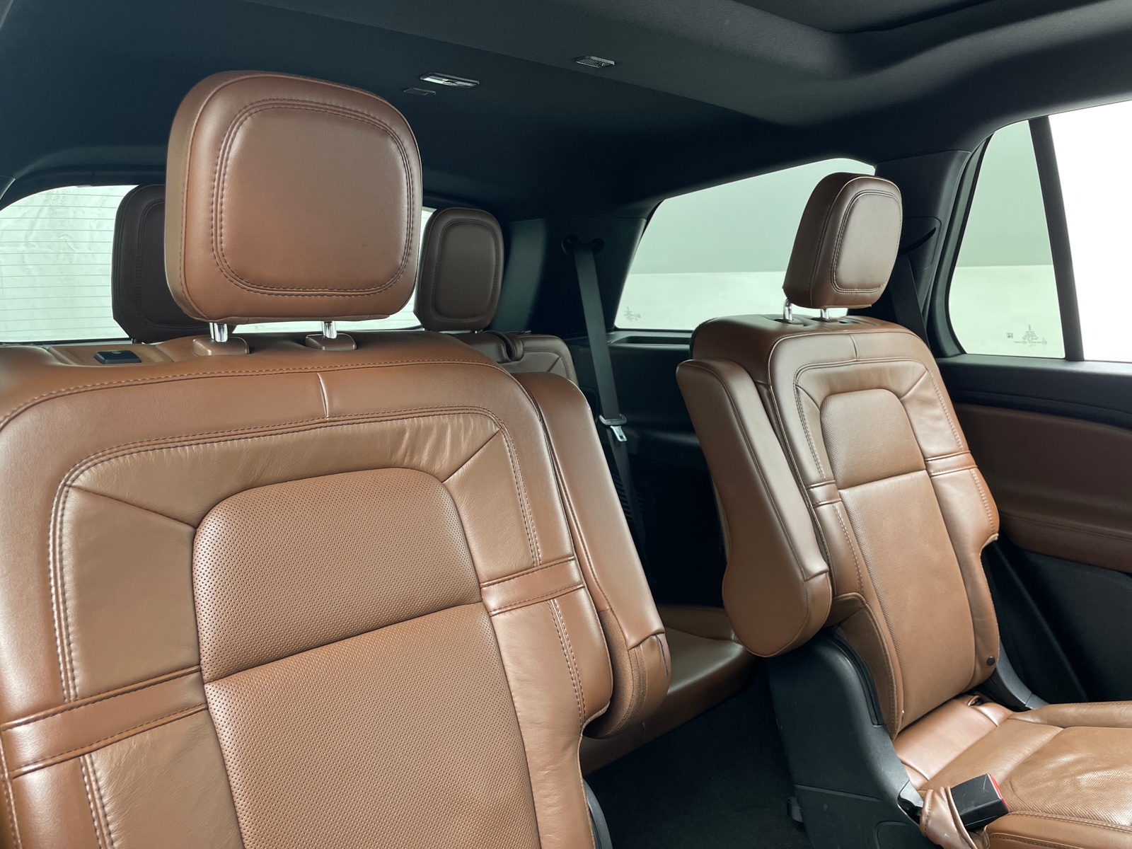 Thumbnail: 2021 Lincoln Aviator - 5