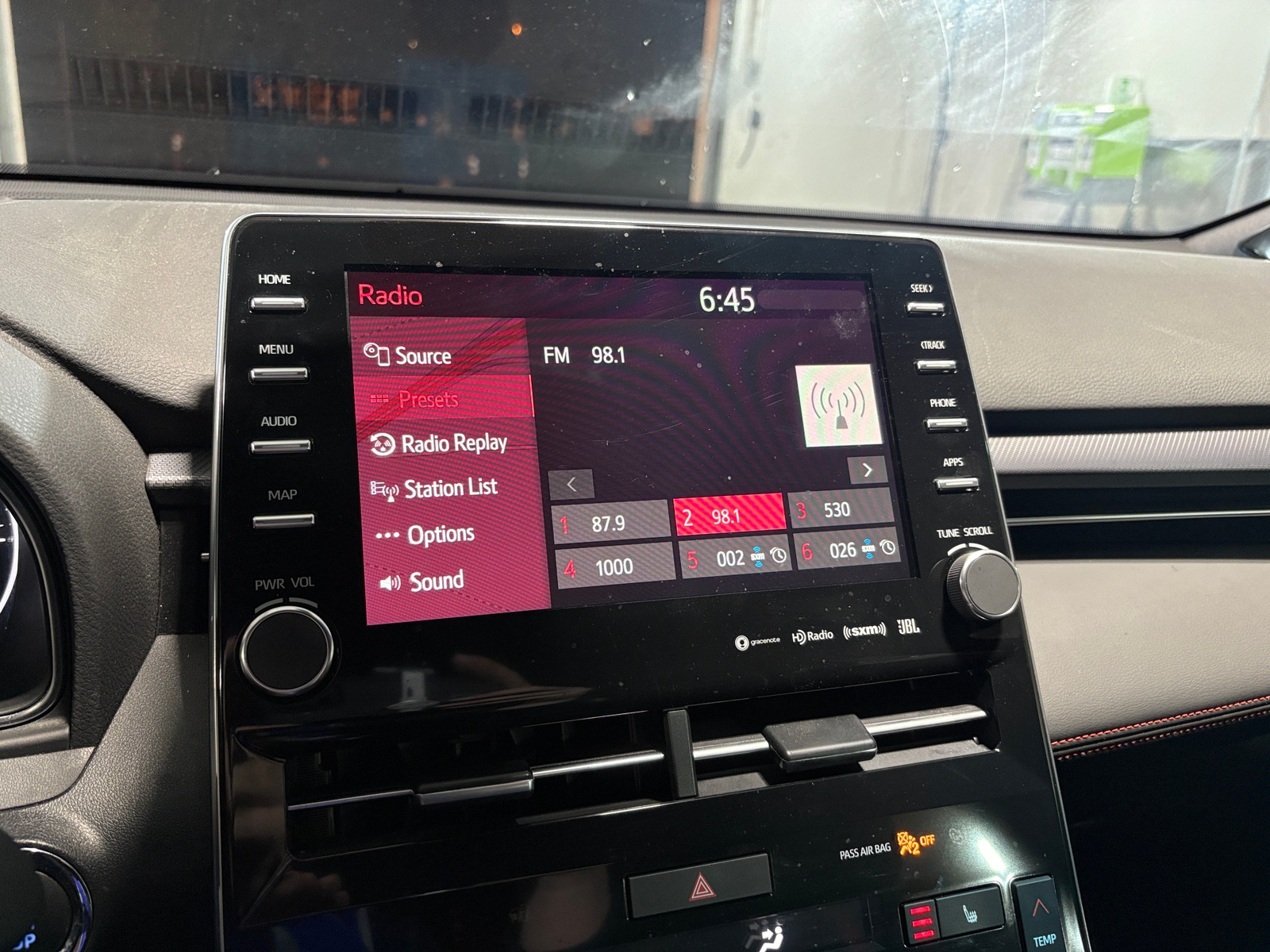 Thumbnail: 2021 Toyota Avalon - 3