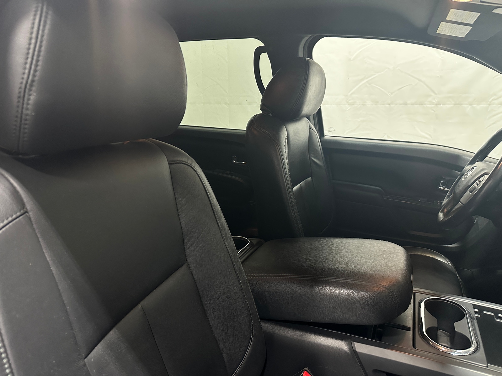 Thumbnail: 2019 Nissan Titan - 2