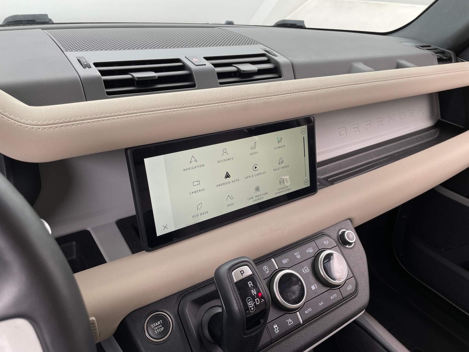 Thumbnail: 2023 Land Rover Defender - 3