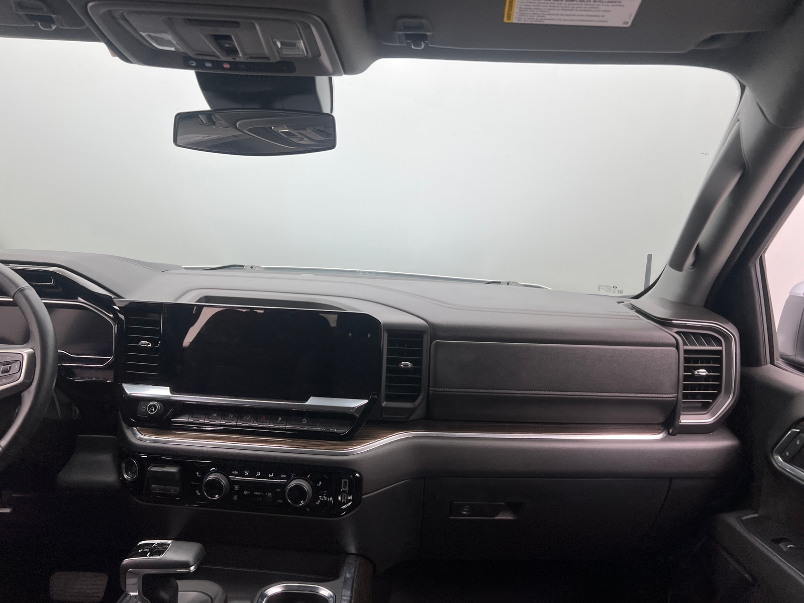 Thumbnail: 2024 Chevrolet Silverado 1500 - 3