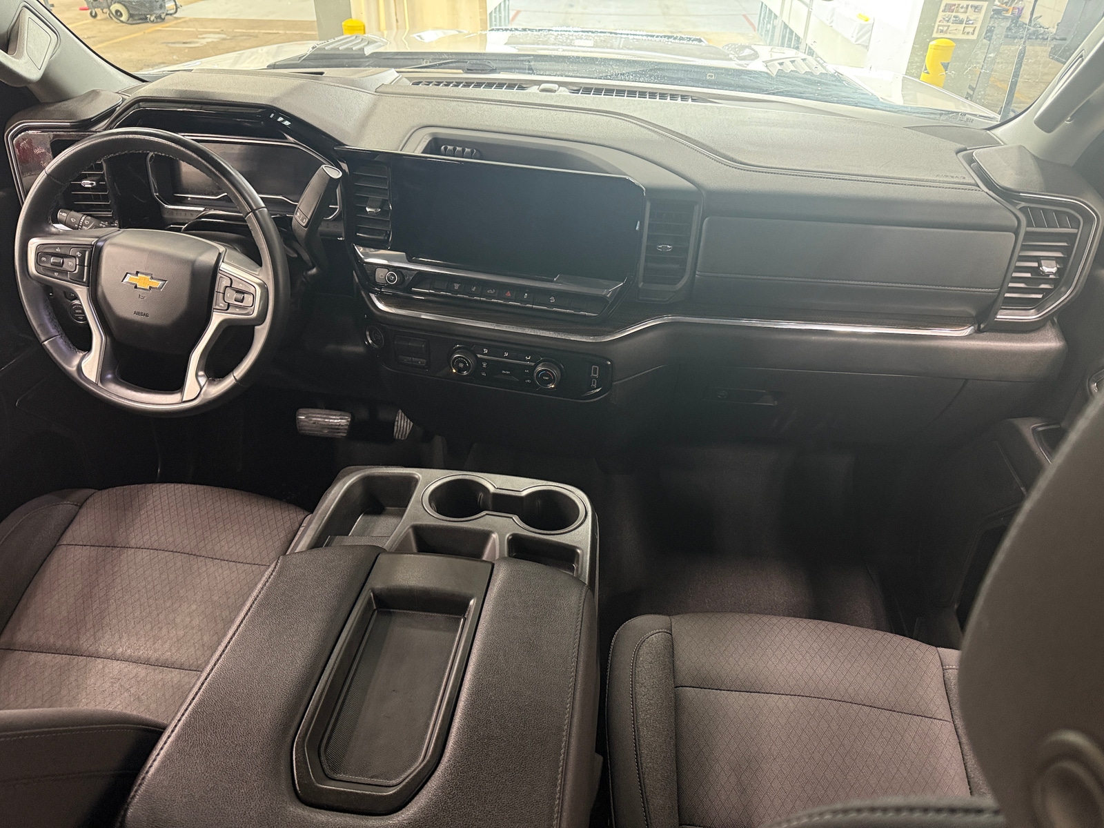 Thumbnail: 2024 Chevrolet Silverado 2500 - 3