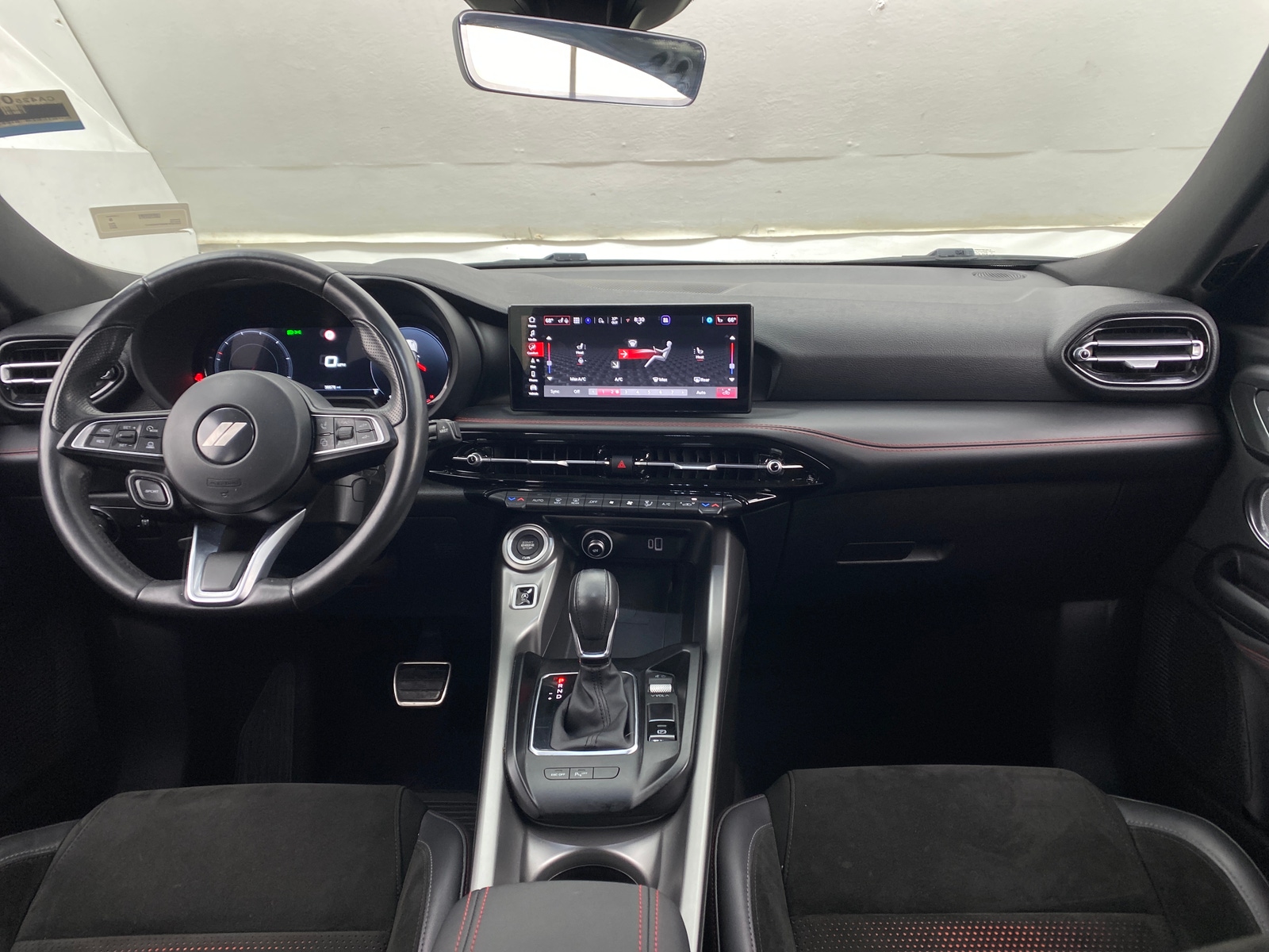 Thumbnail: 2023 Dodge Hornet - 2