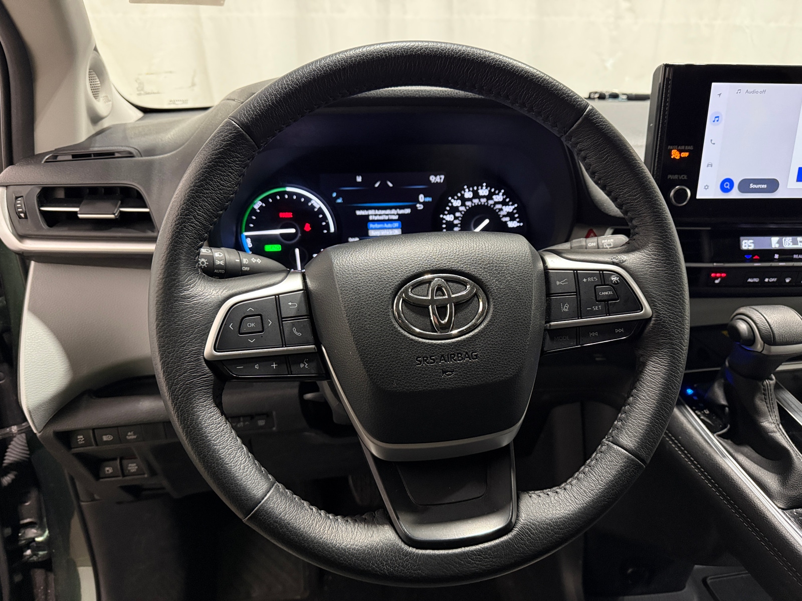 Thumbnail: 2025 Toyota Sienna - 4