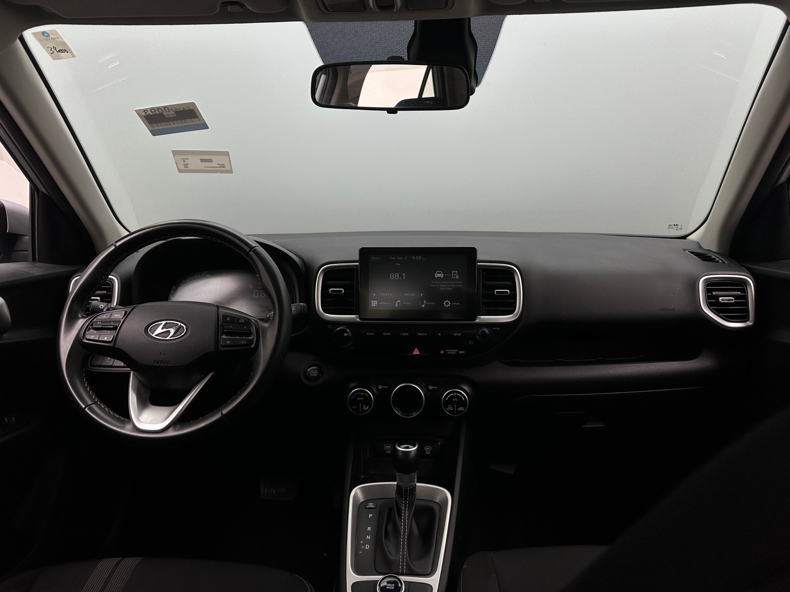 Thumbnail: 2024 Hyundai Venue - 3