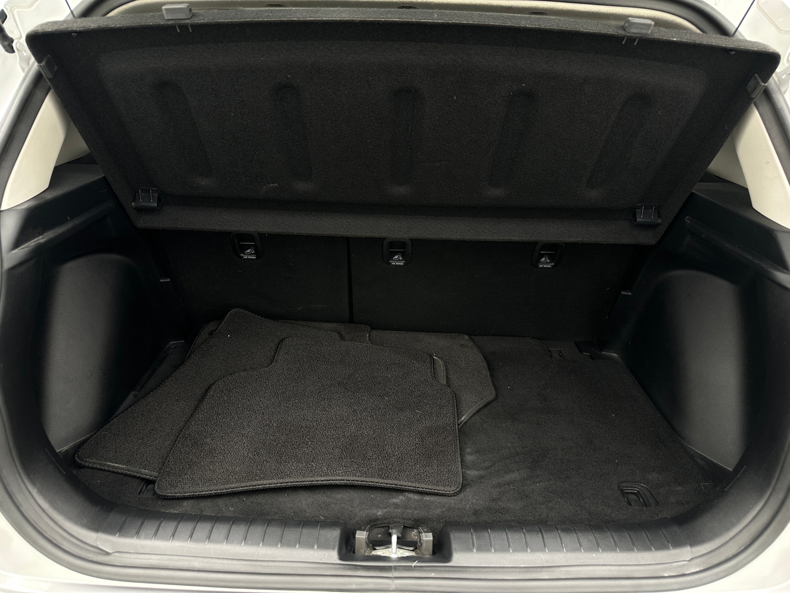 Thumbnail: 2024 Hyundai Venue - 7