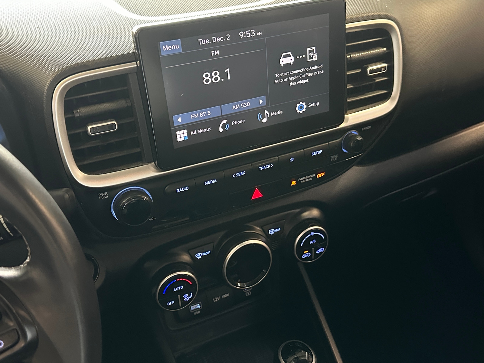 Thumbnail: 2024 Hyundai Venue - 4