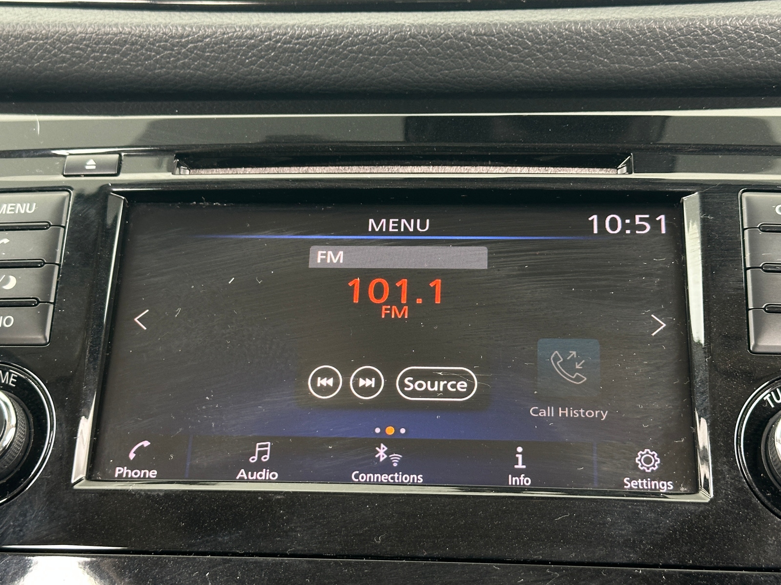 Thumbnail: 2019 Nissan Rogue - 4