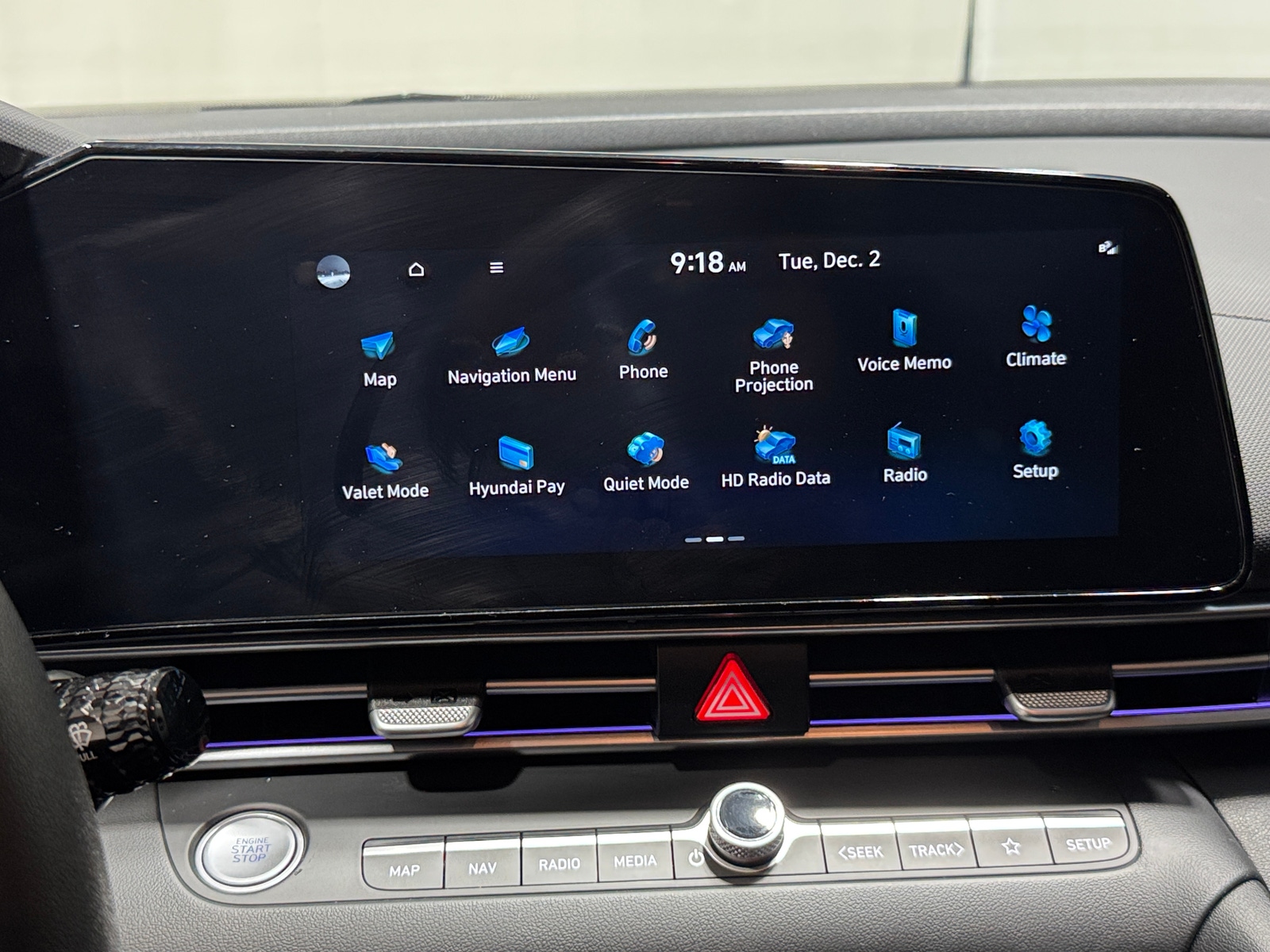 Thumbnail: 2024 Hyundai Elantra - 4