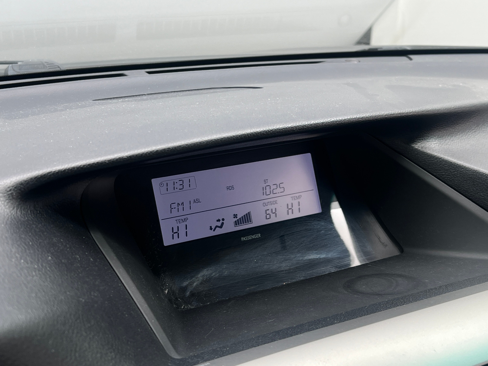 Thumbnail: 2010 Lexus RX - 3