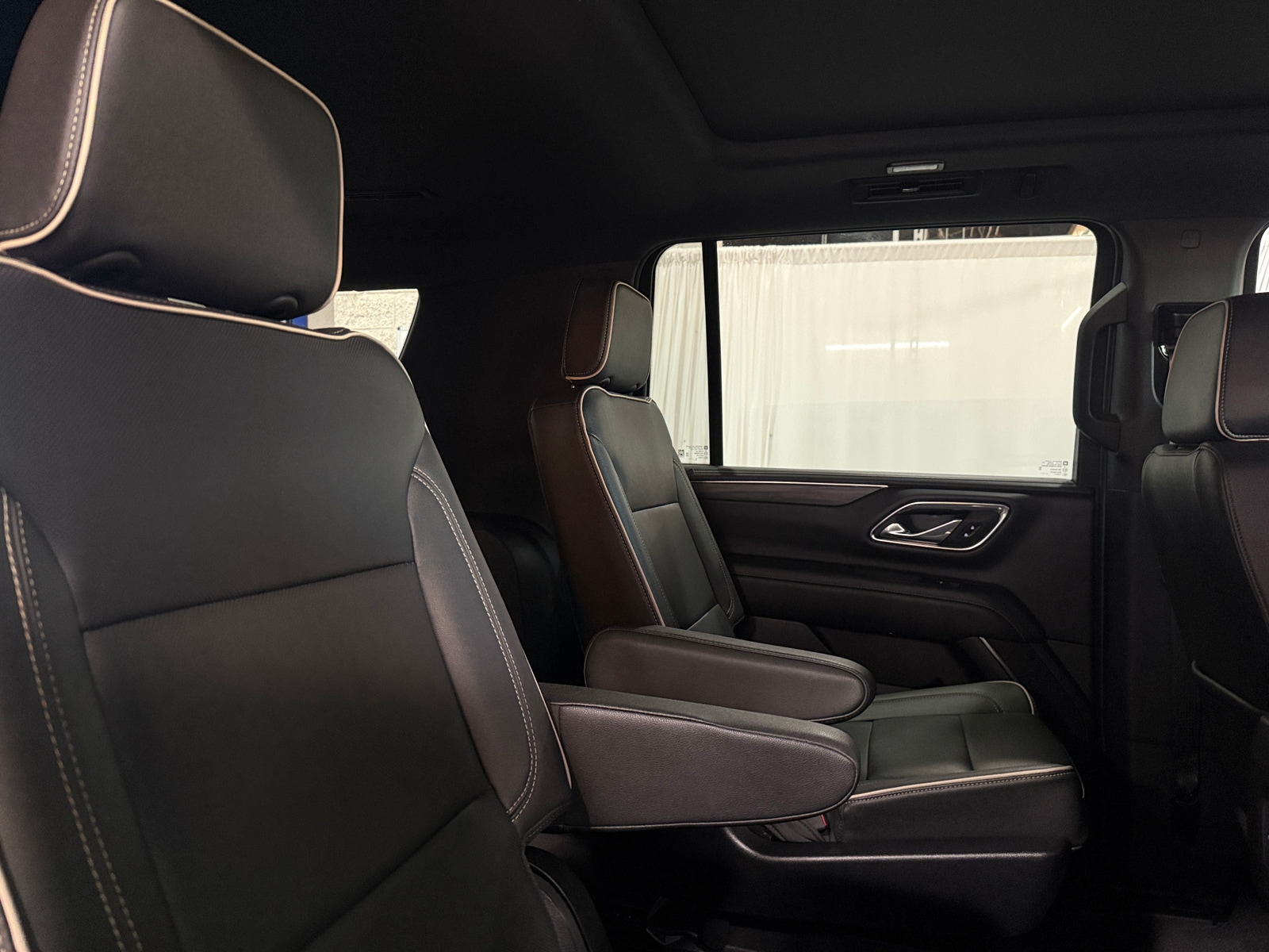 Thumbnail: 2024 GMC Yukon XL - 5