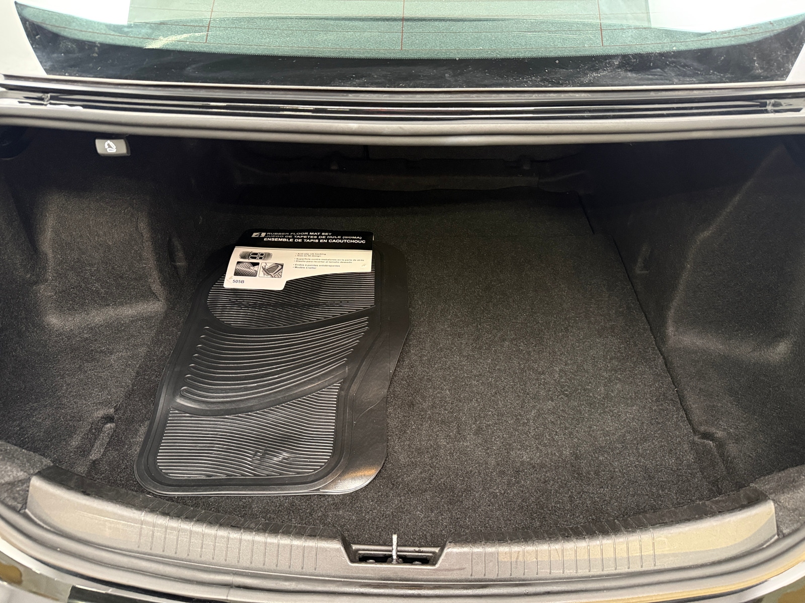 Thumbnail: 2024 Chevrolet Malibu - 7