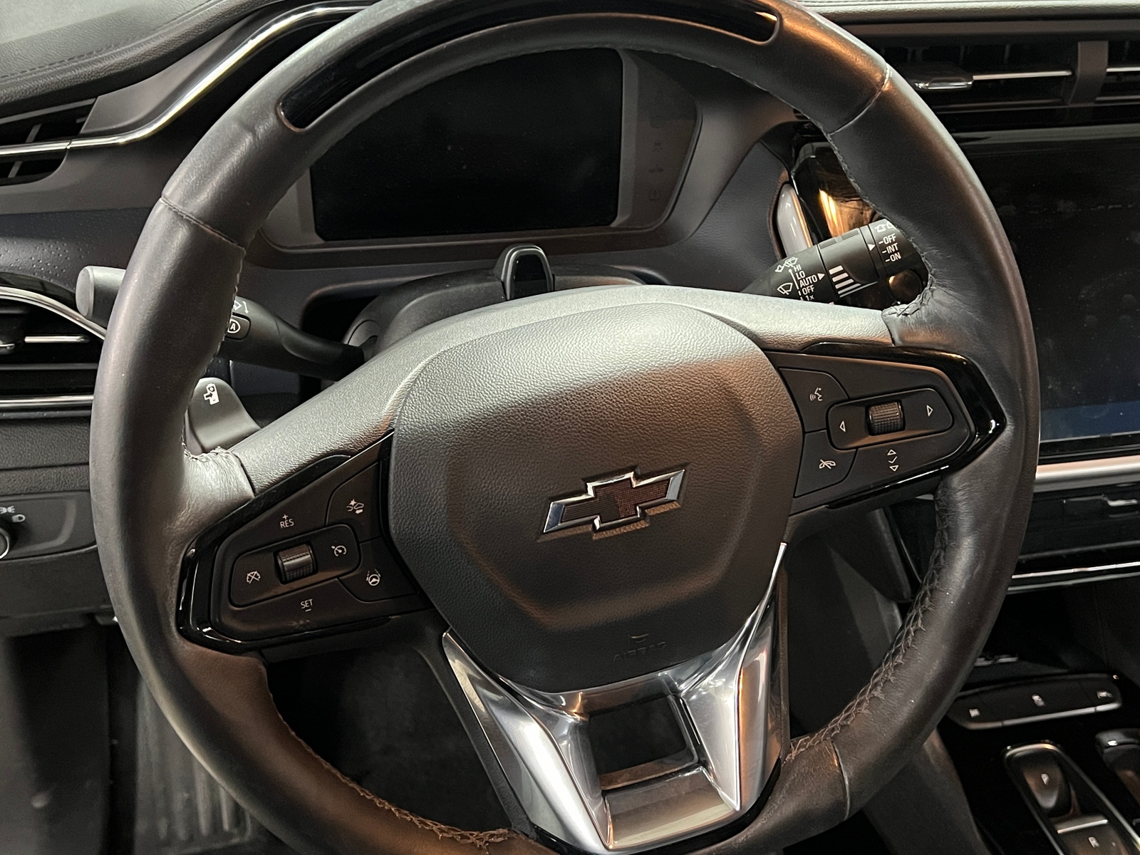 Thumbnail: 2023 Chevrolet Bolt EUV - 4