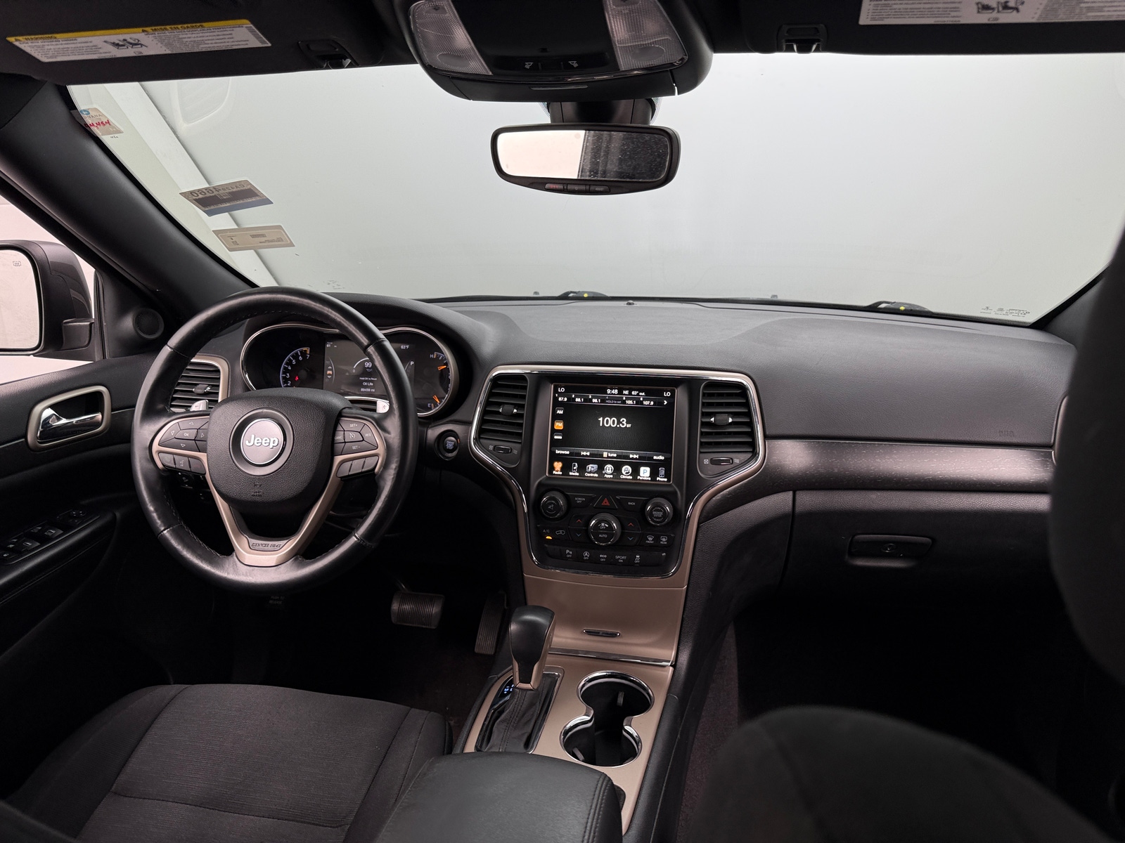 Thumbnail: 2017 Jeep Grand Cherokee - 3