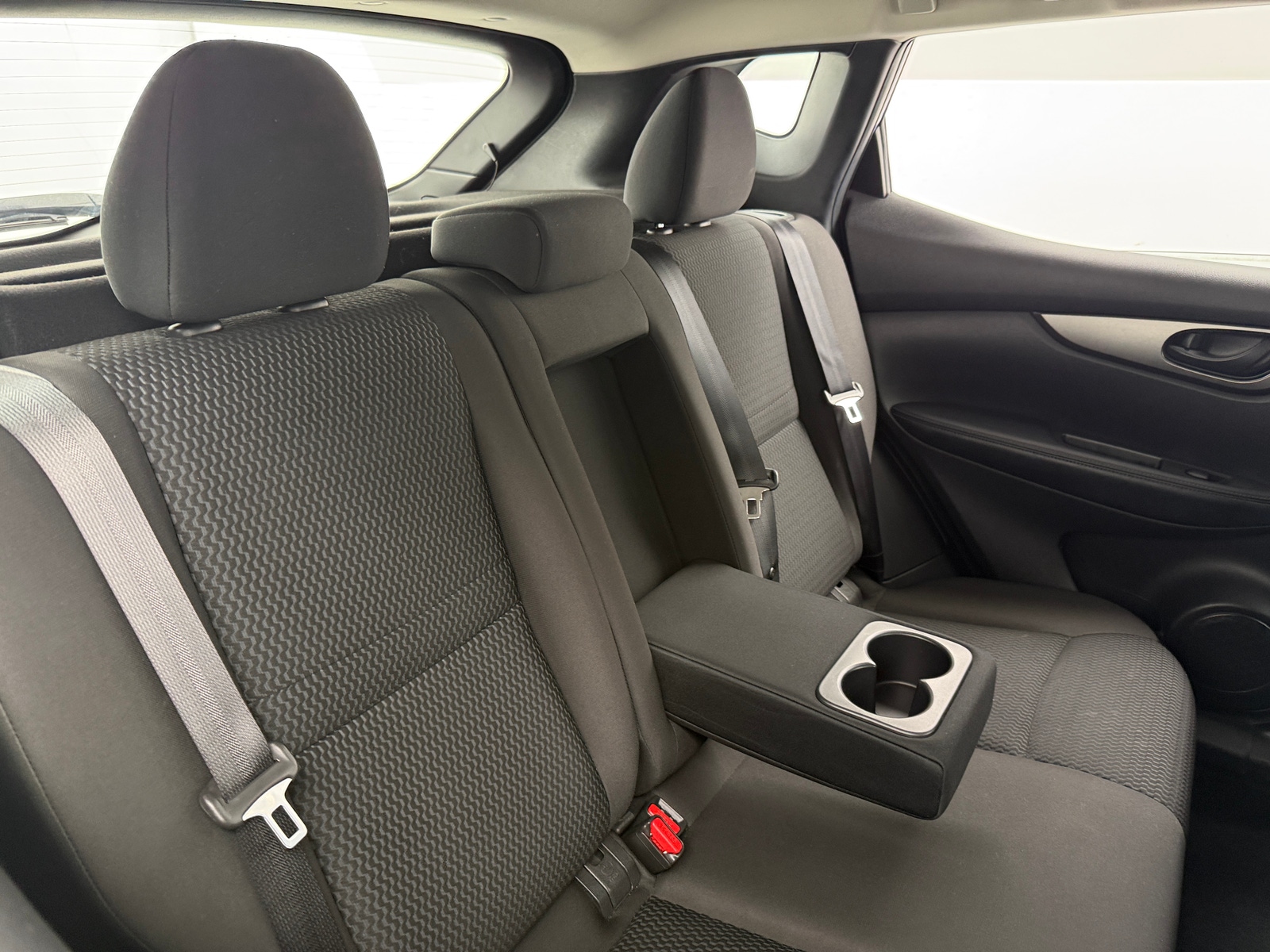 Thumbnail: 2019 Nissan Rogue Sport - 6