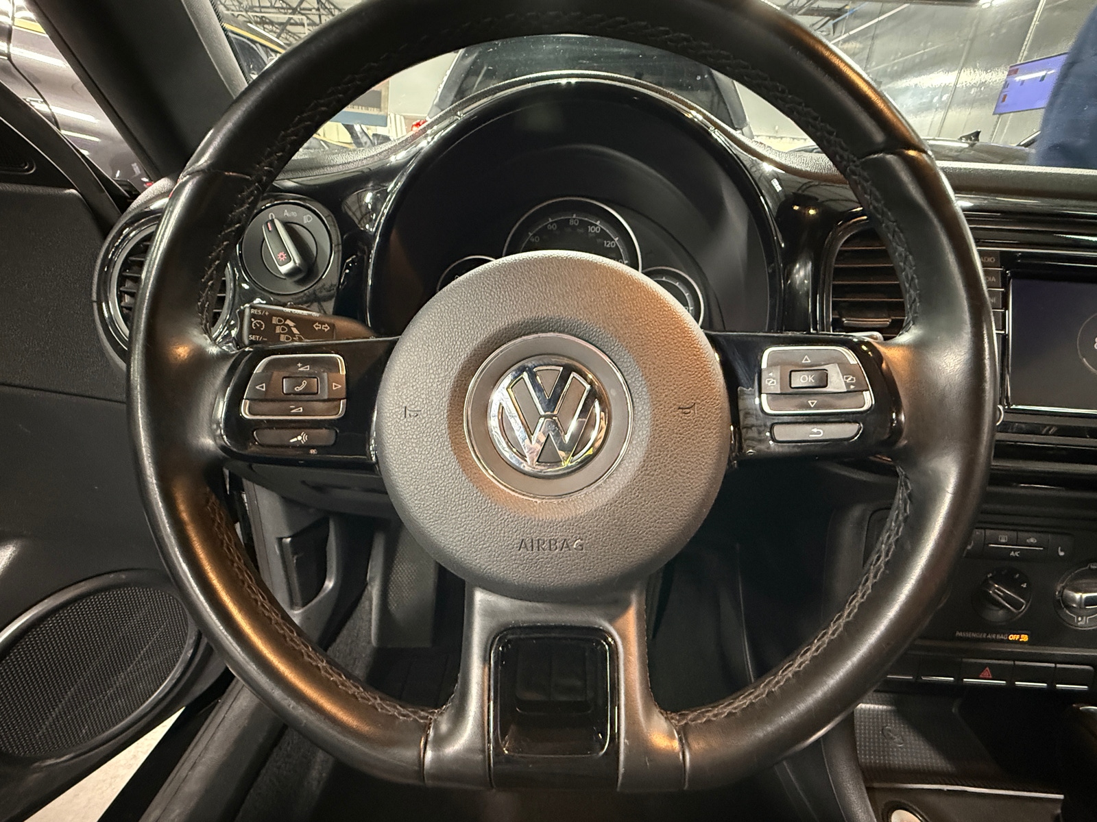 Thumbnail: 2018 Volkswagen Beetle - 4