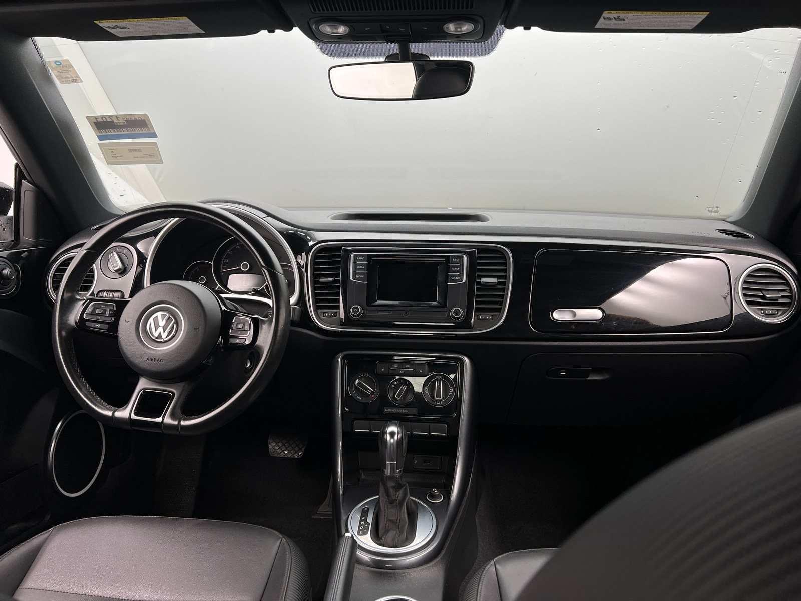 Thumbnail: 2017 Volkswagen Beetle - 3