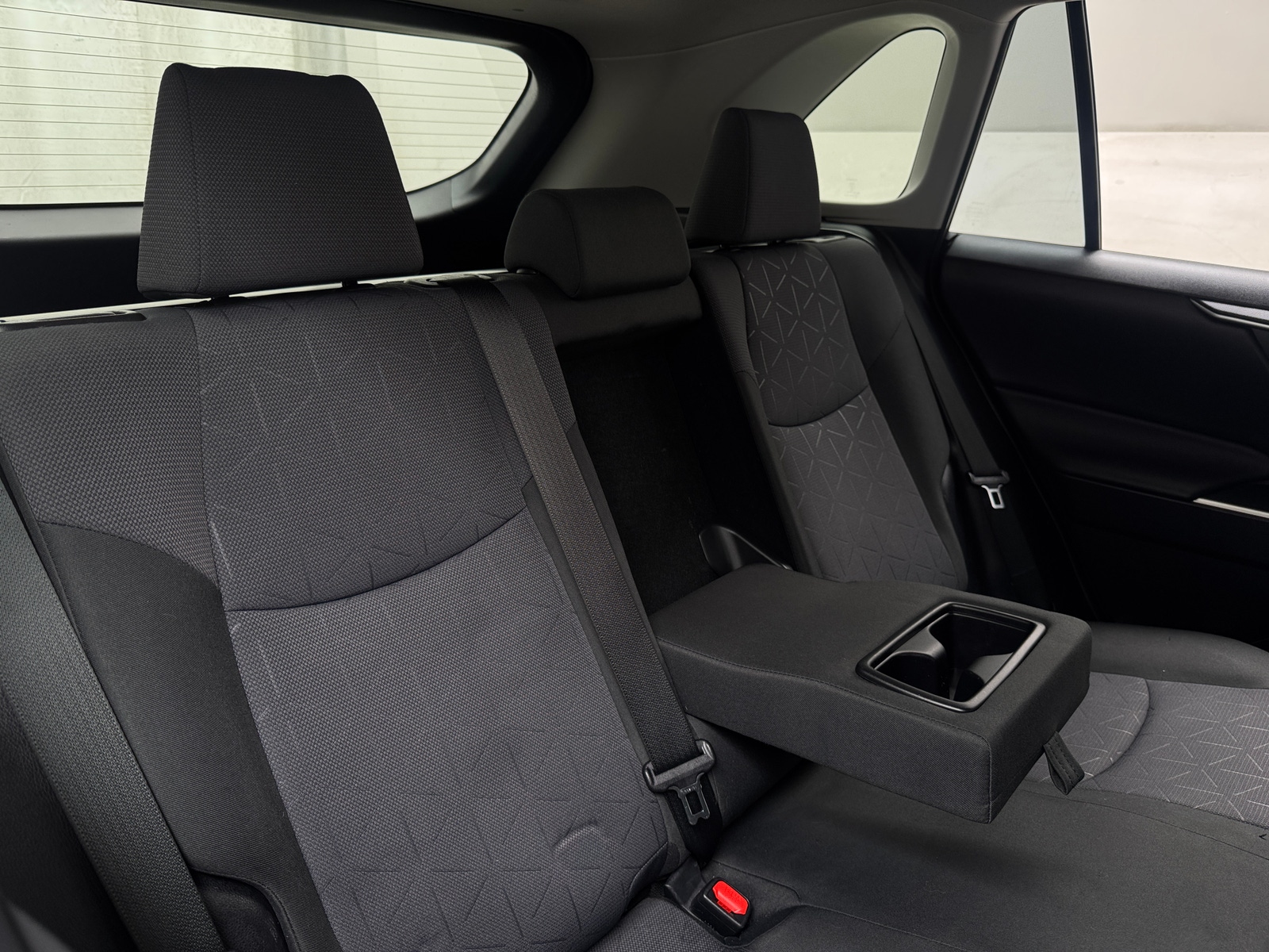 Thumbnail: 2020 Toyota RAV4 - 6