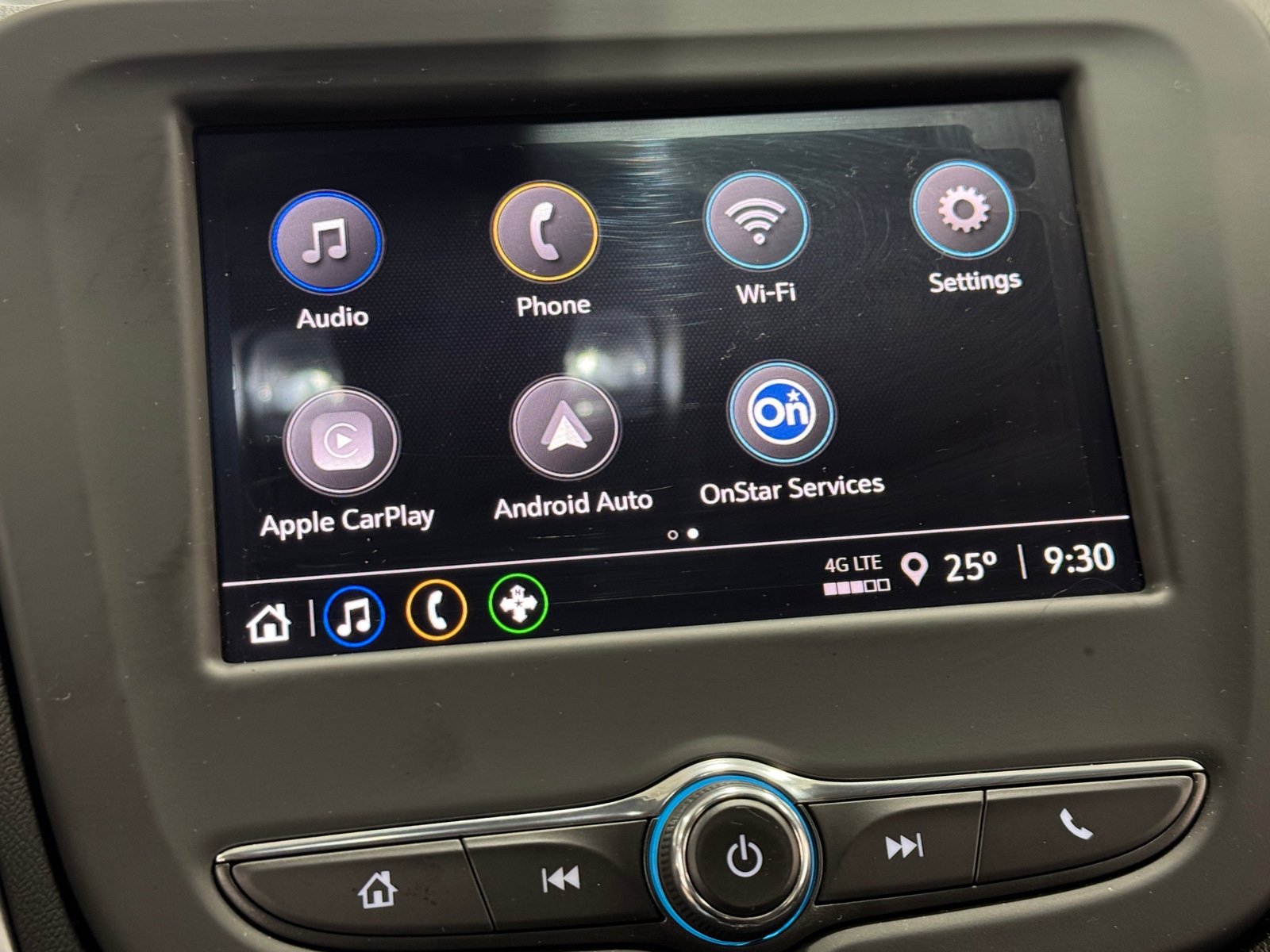 Thumbnail: 2022 Chevrolet Equinox - 4