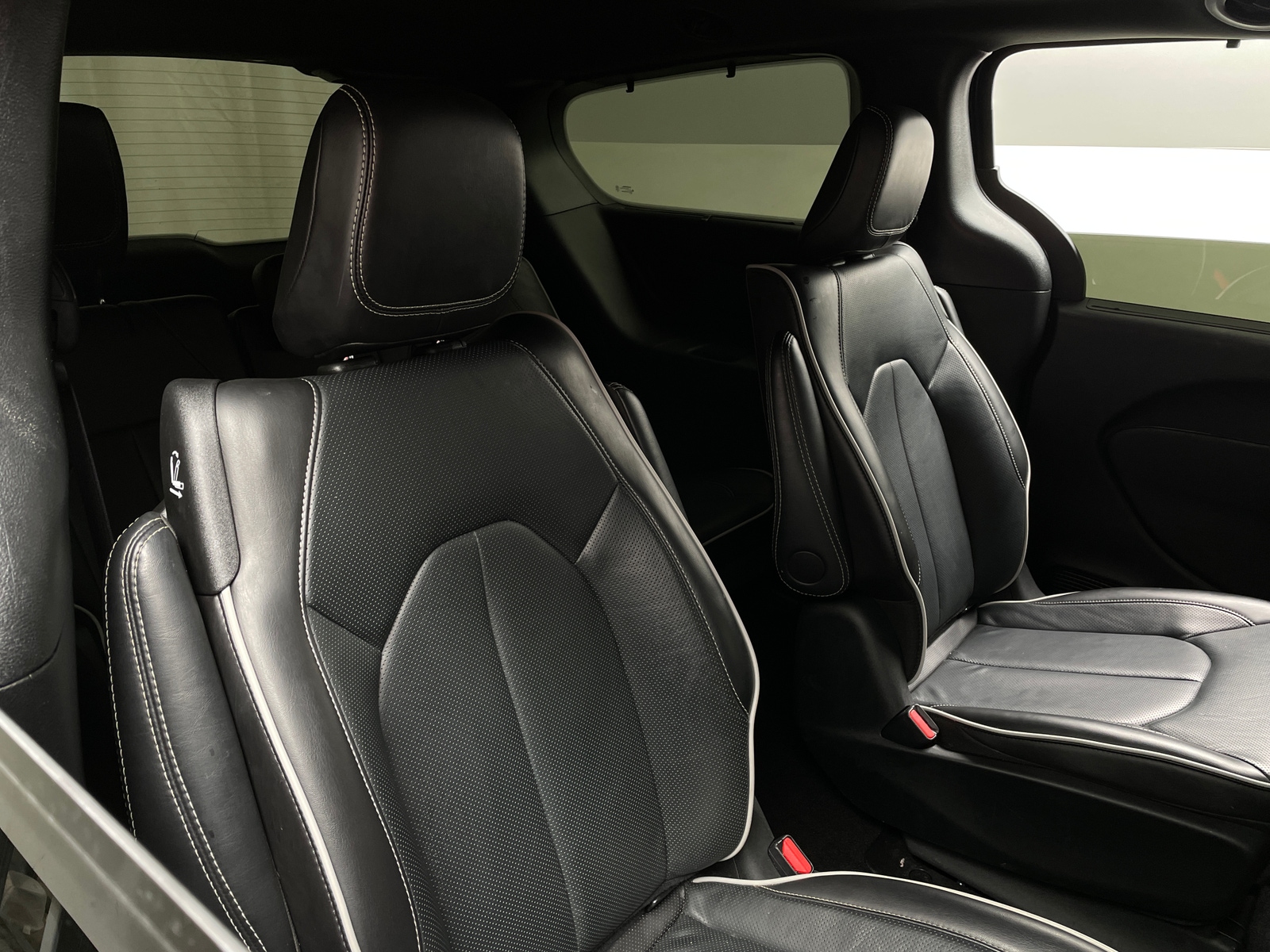 Thumbnail: 2024 Chrysler Pacifica - 5