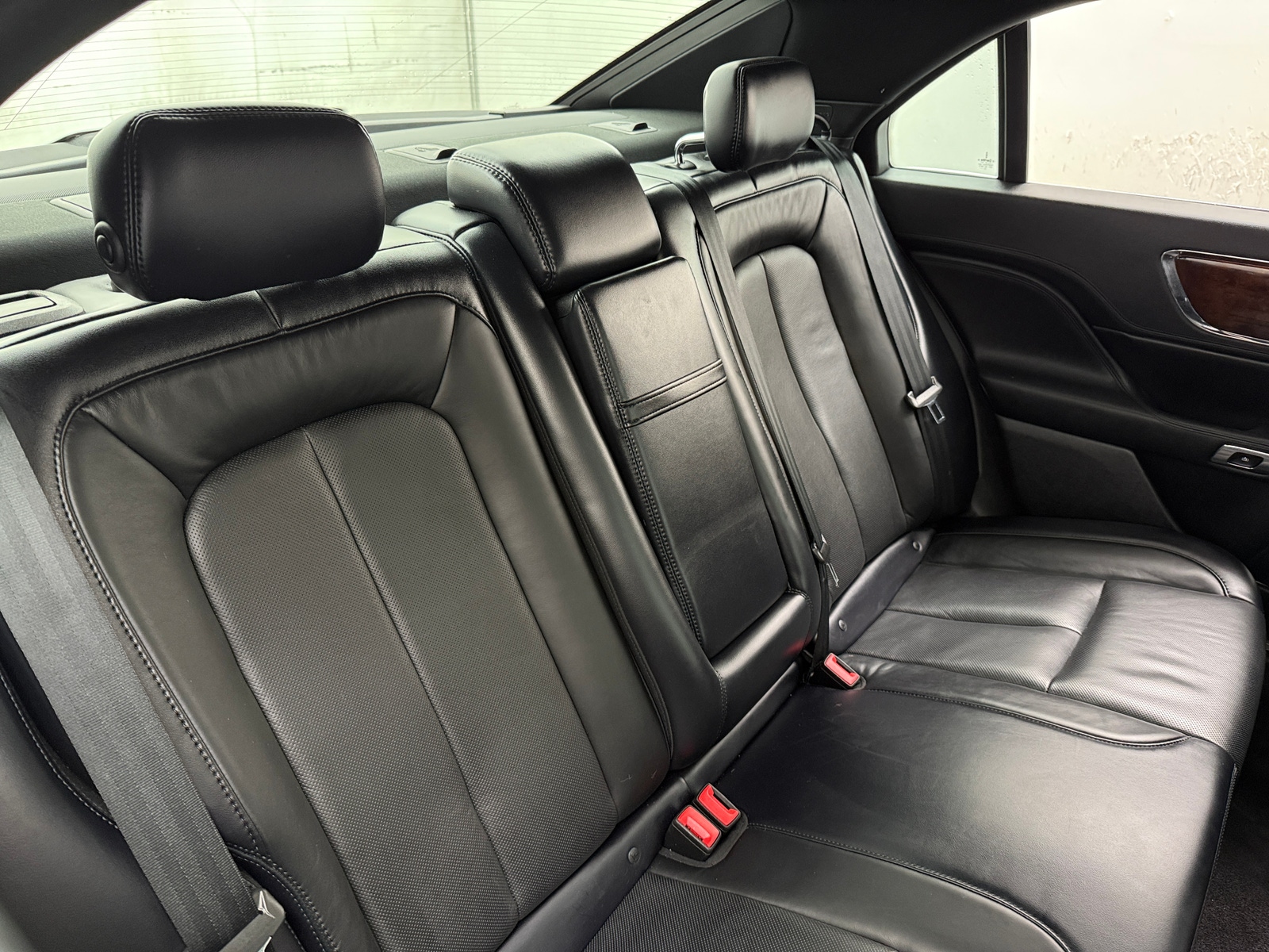 Thumbnail: 2018 Lincoln Continental - 5