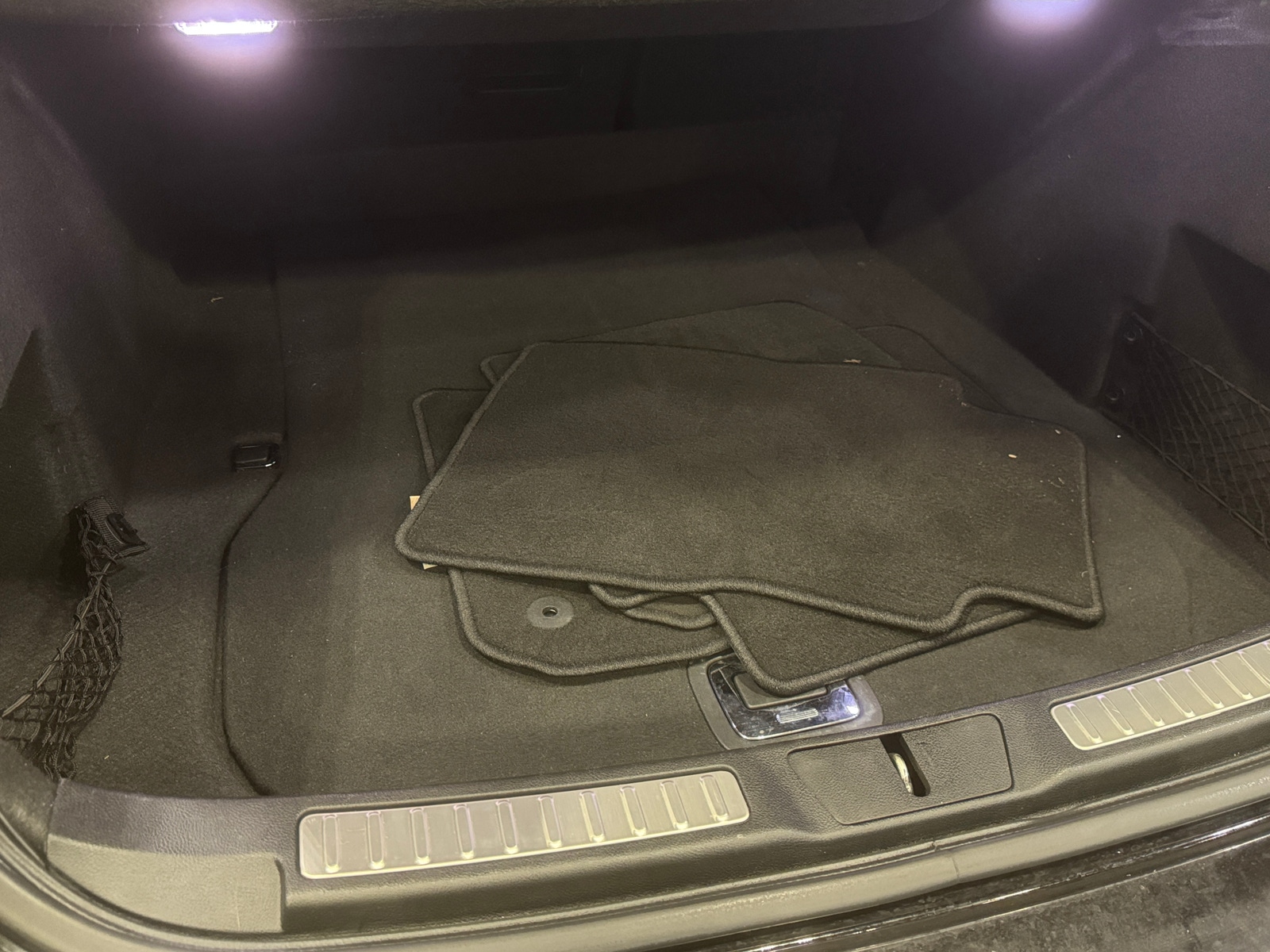 Thumbnail: 2018 Lincoln Continental - 6