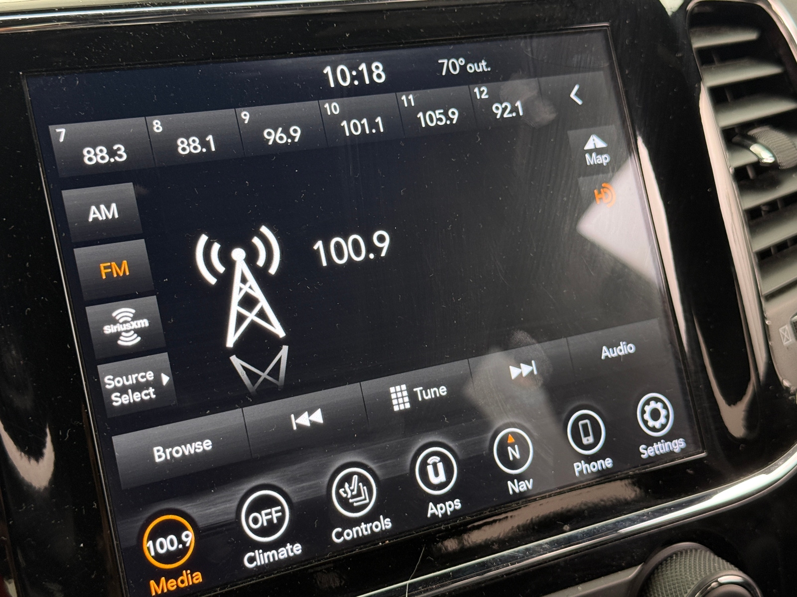 Thumbnail: 2020 Jeep Grand Cherokee - 4