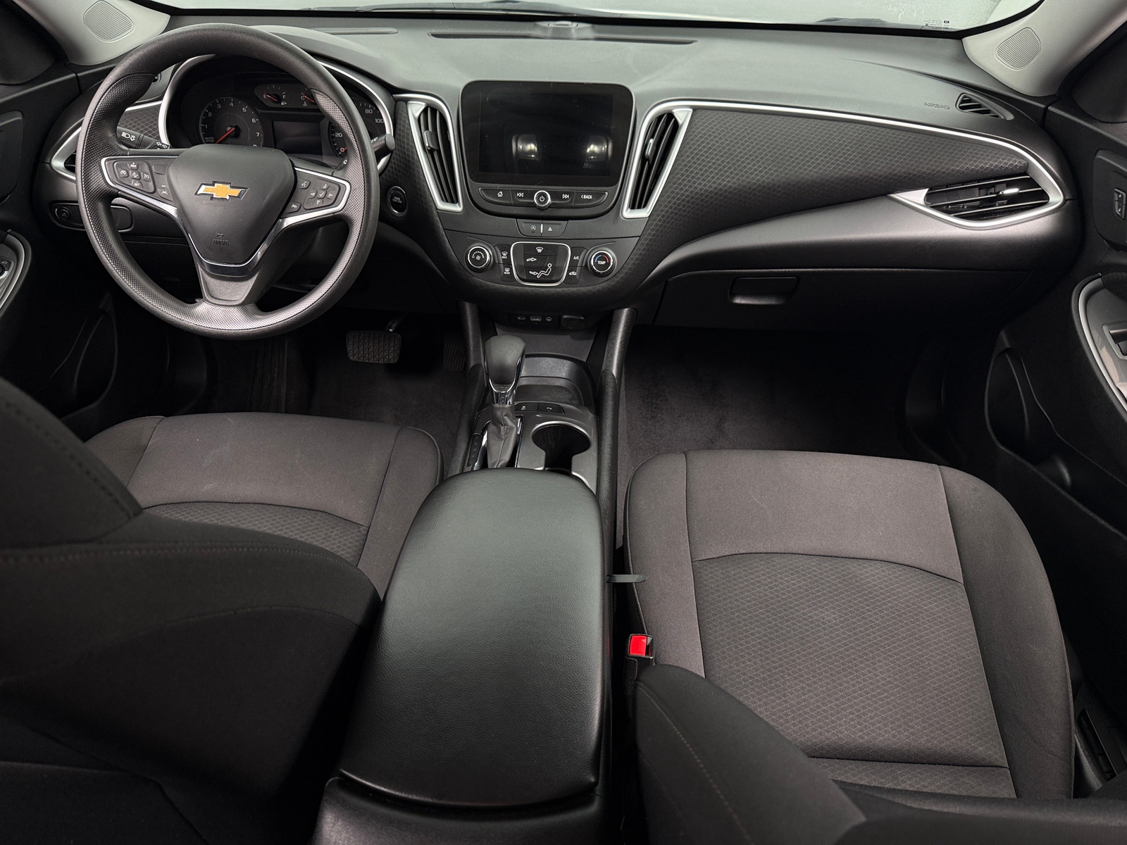 Thumbnail: 2024 Chevrolet Malibu - 3